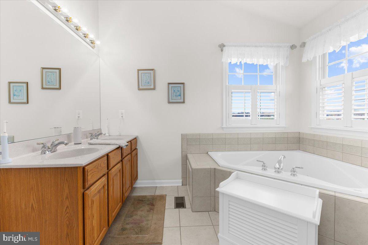 FOREST HILL - Residential