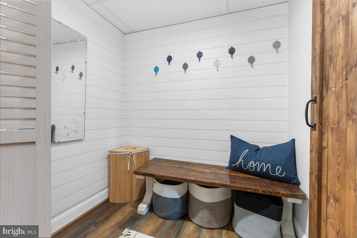 FOREST HILL - Residential