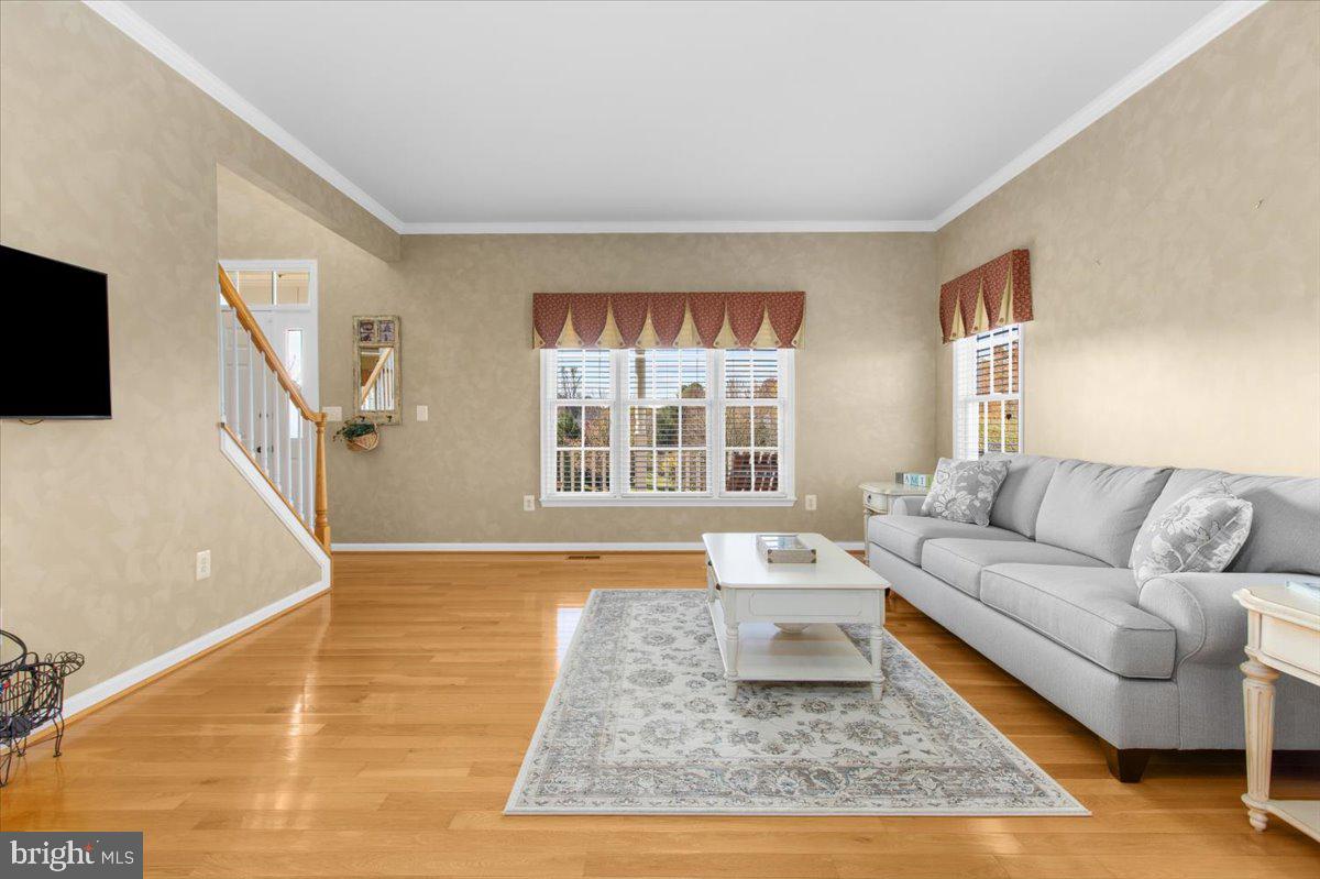 FOREST HILL - Residential