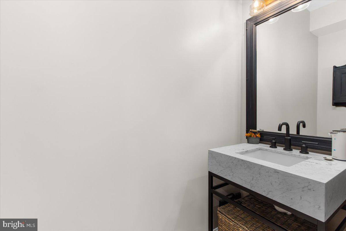 FOREST HILL - Residential