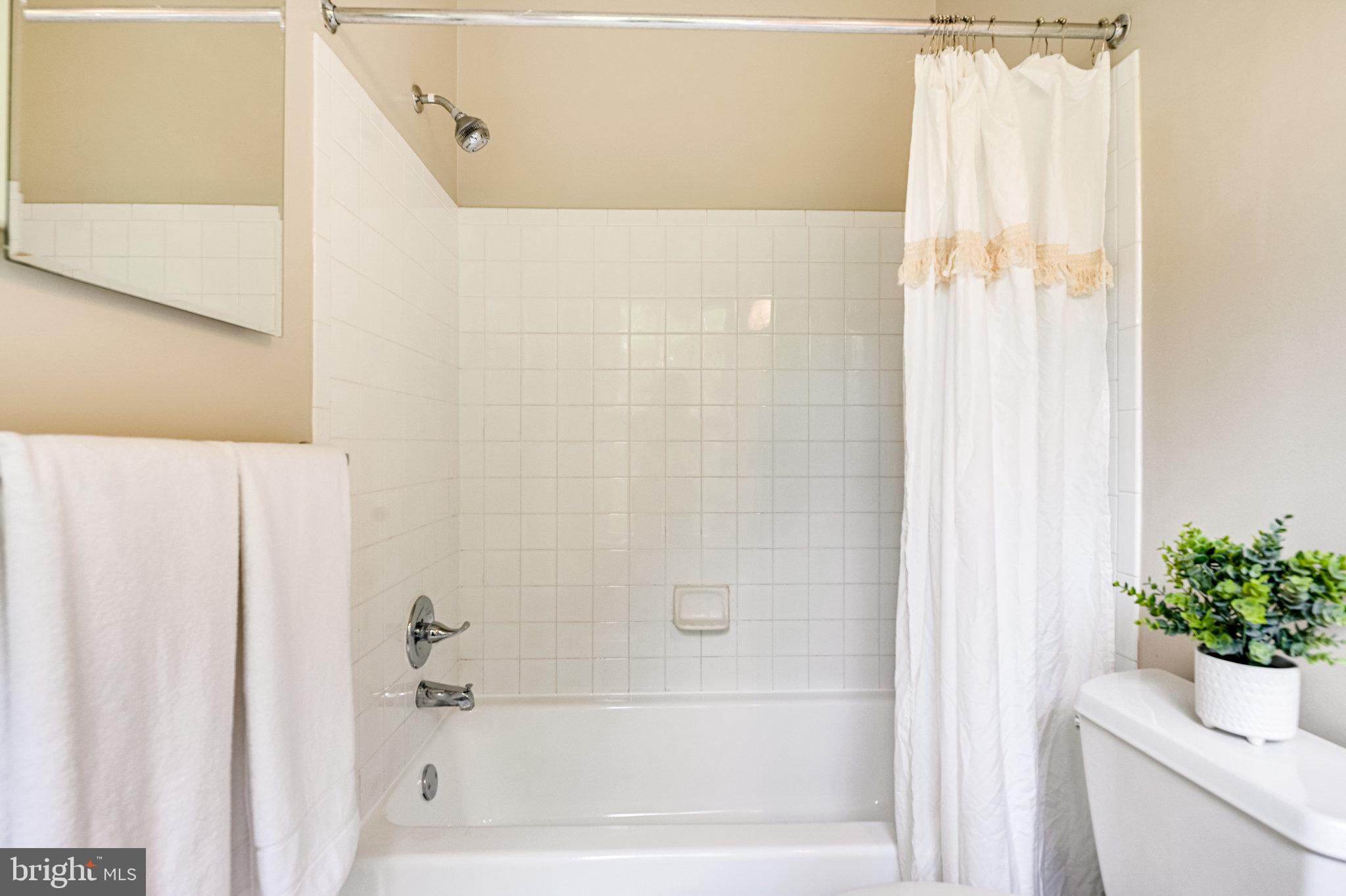 RIDGE TOP - Residential