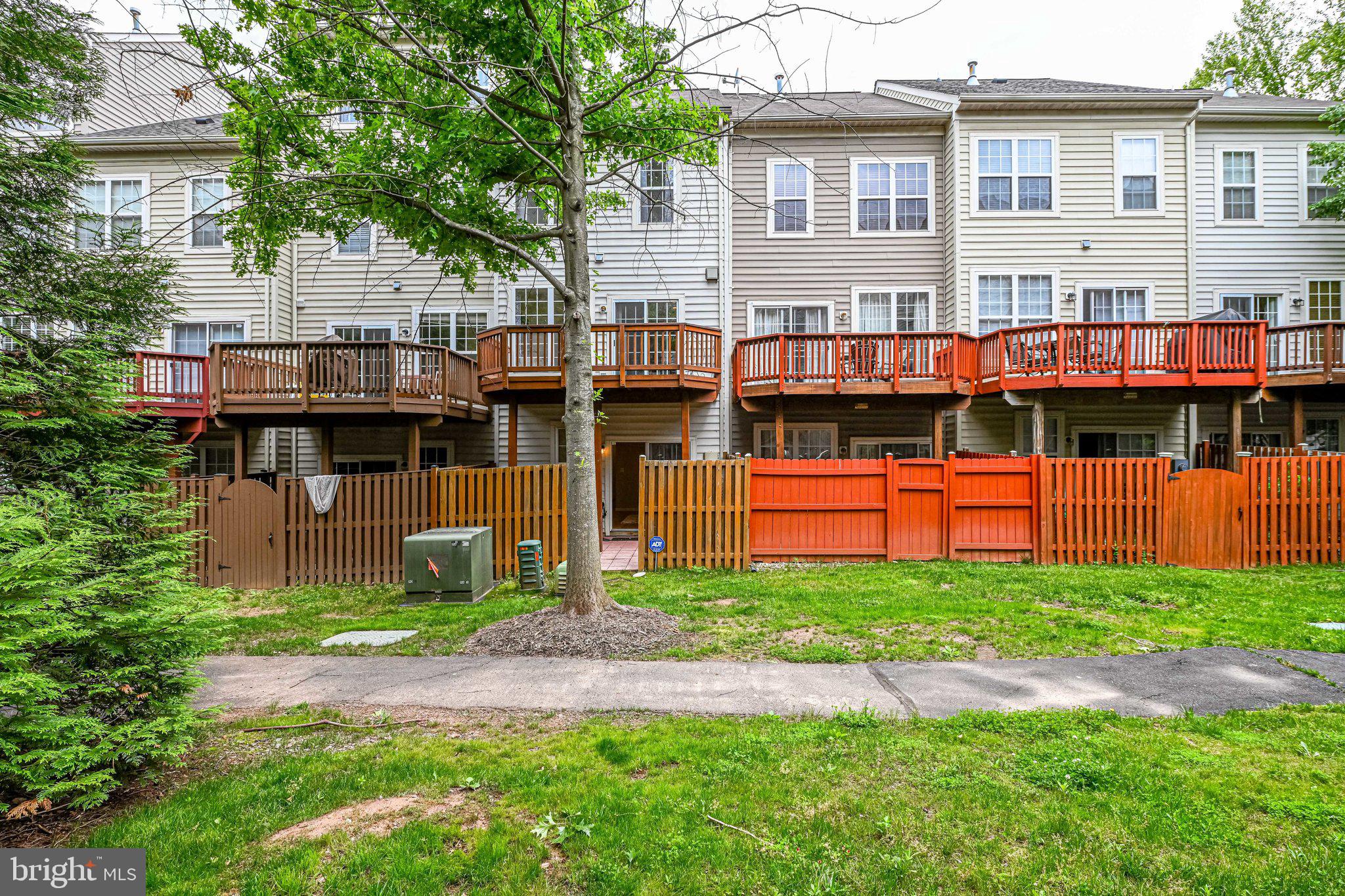 RIDGE TOP - Residential