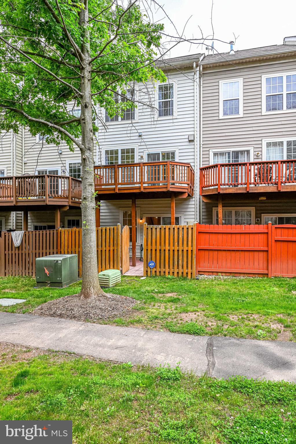 RIDGE TOP - Residential