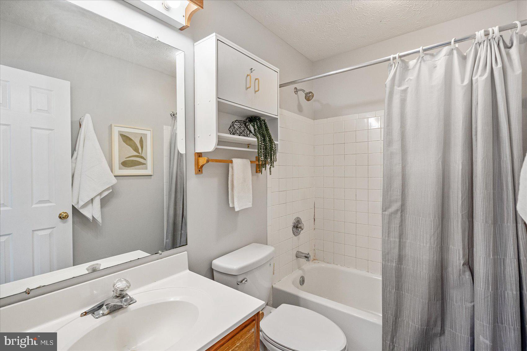 BROADVIEW - Residential