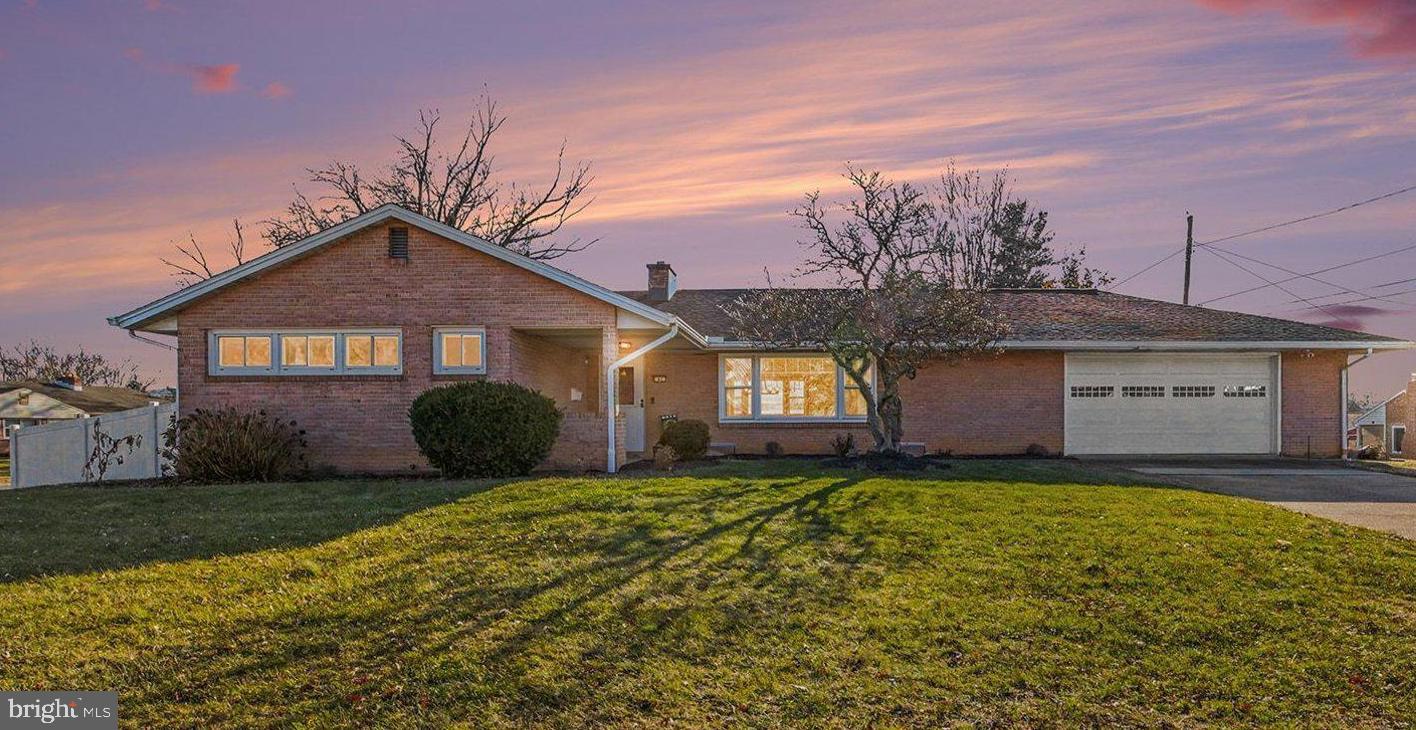 CEDAR CLIFF MANOR - Residential