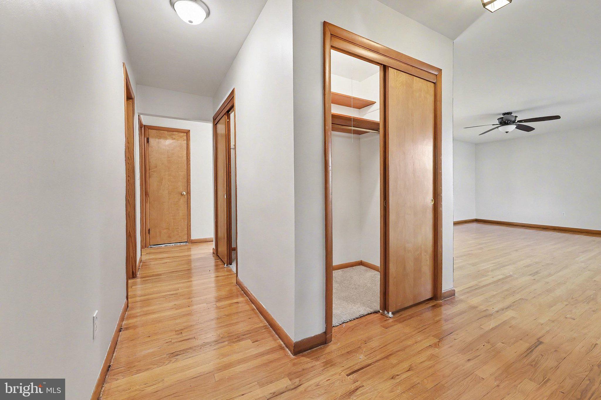 CEDAR CLIFF MANOR - Residential