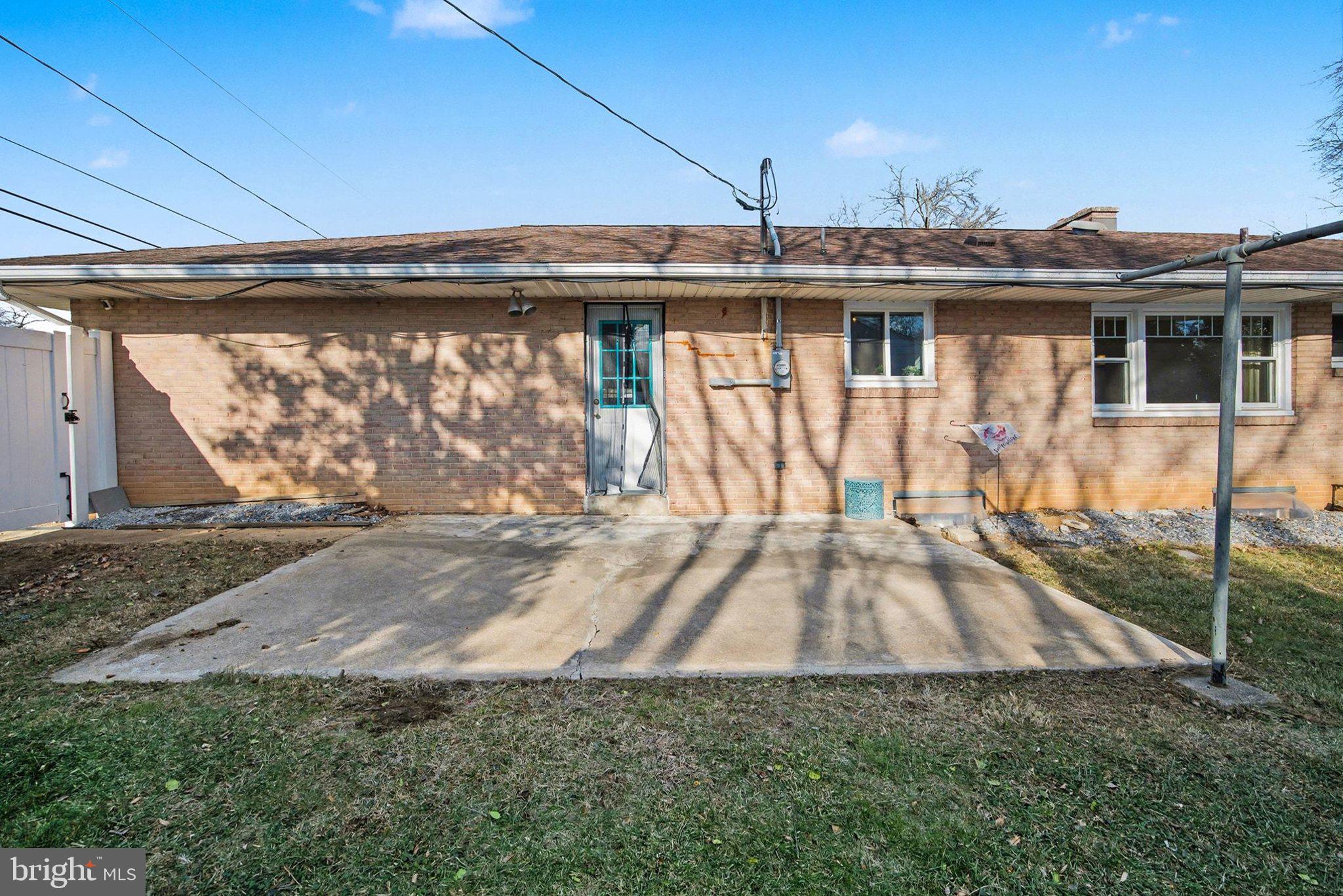 CEDAR CLIFF MANOR - Residential