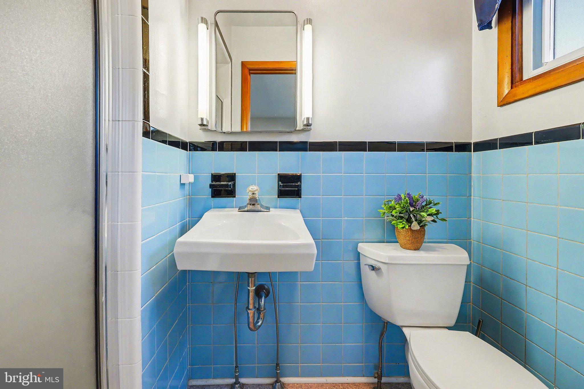 CEDAR CLIFF MANOR - Residential