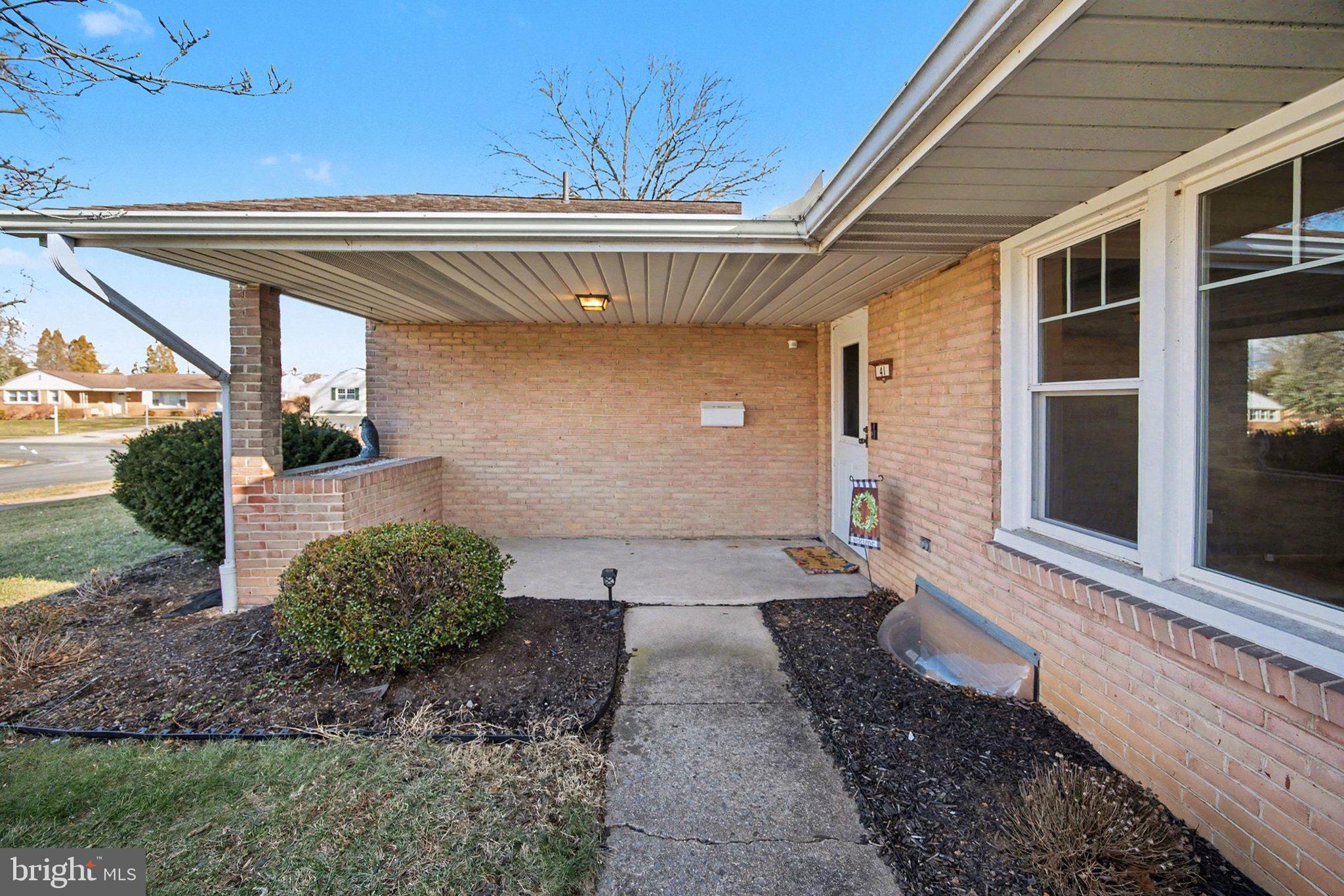 CEDAR CLIFF MANOR - Residential