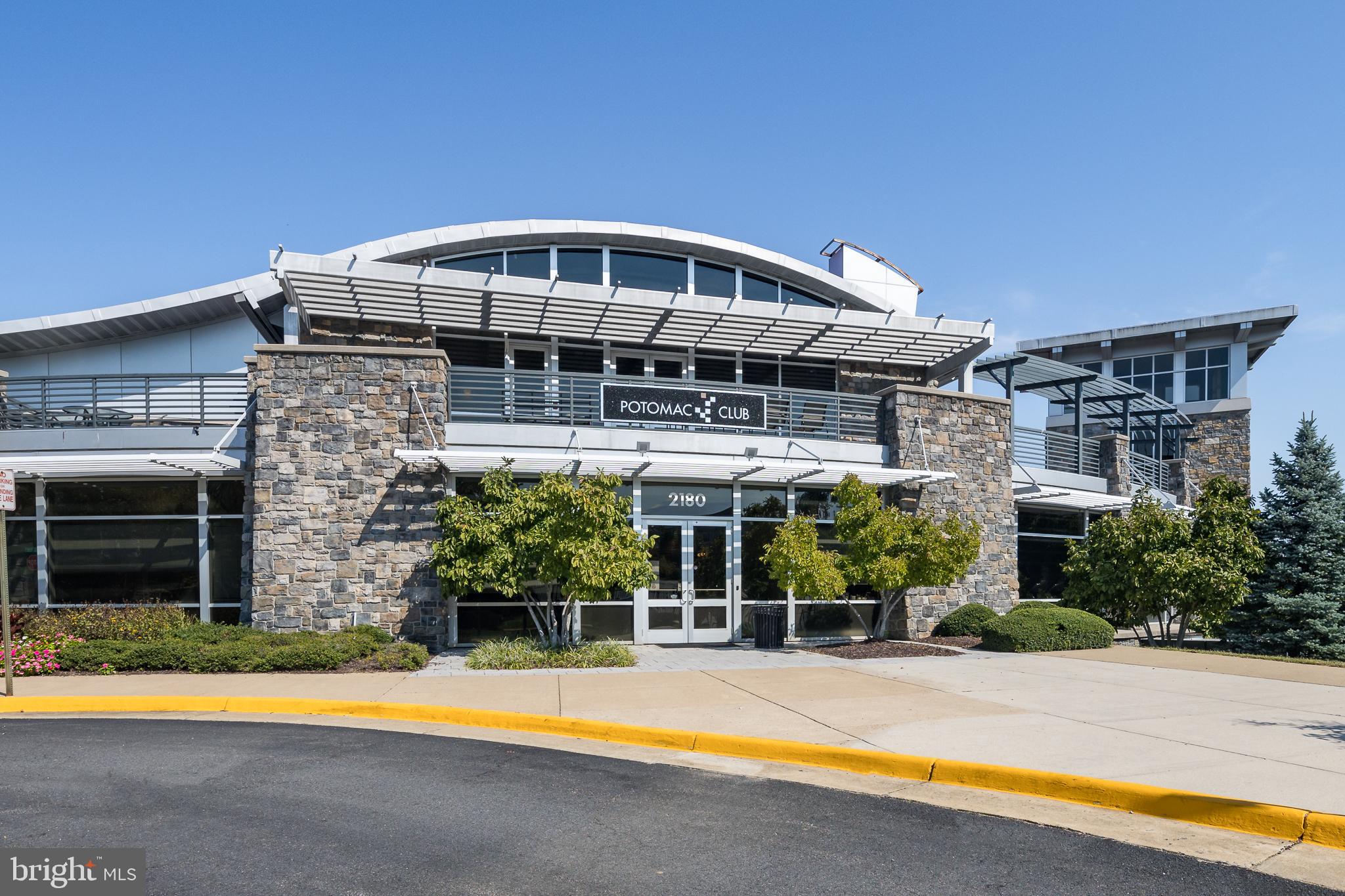 POTOMAC CLUB - Residential Lease