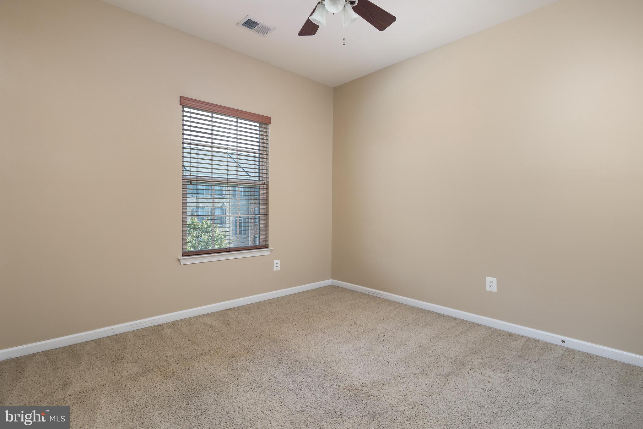 POTOMAC CLUB - Residential Lease