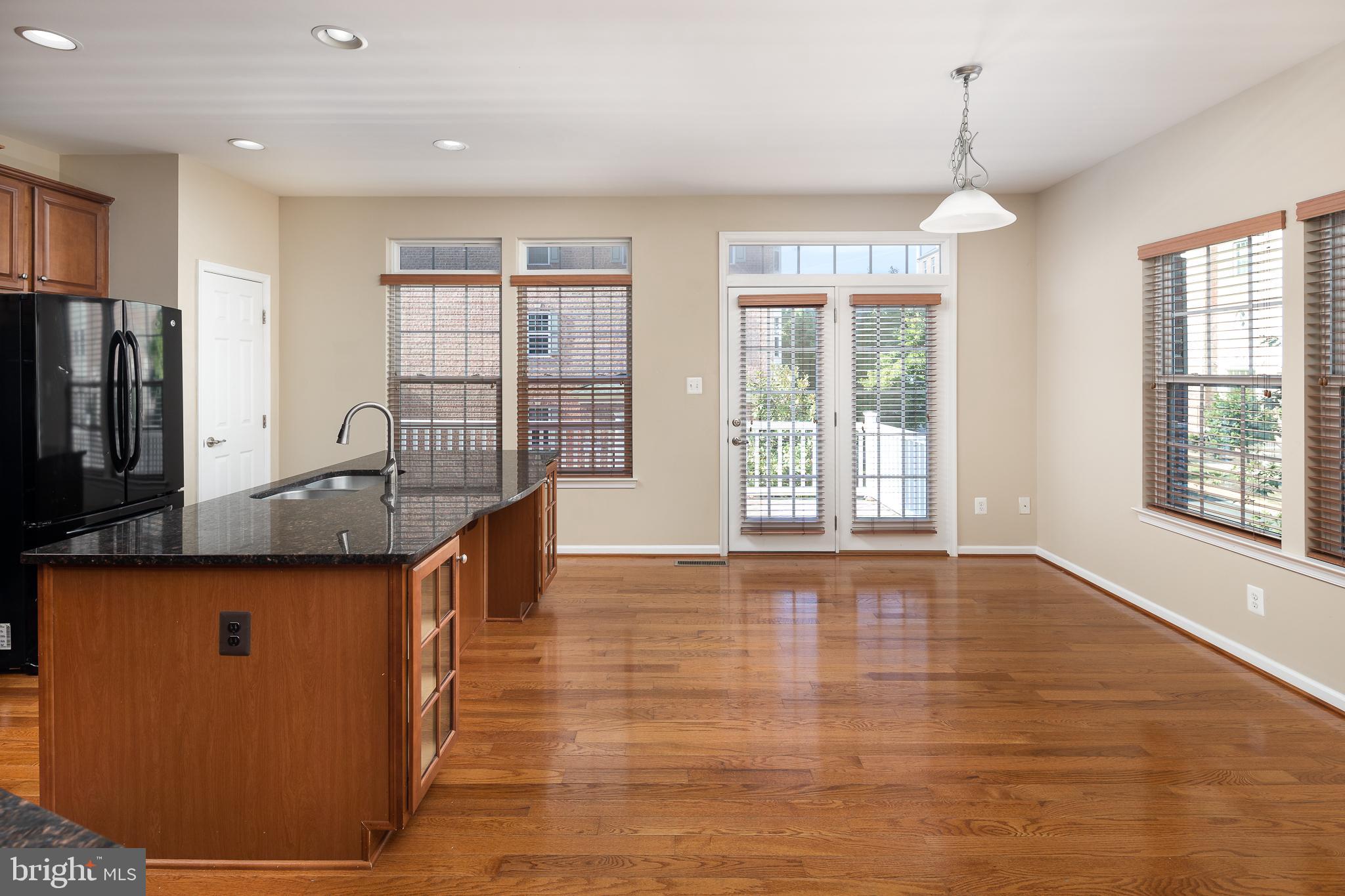 POTOMAC CLUB - Residential Lease