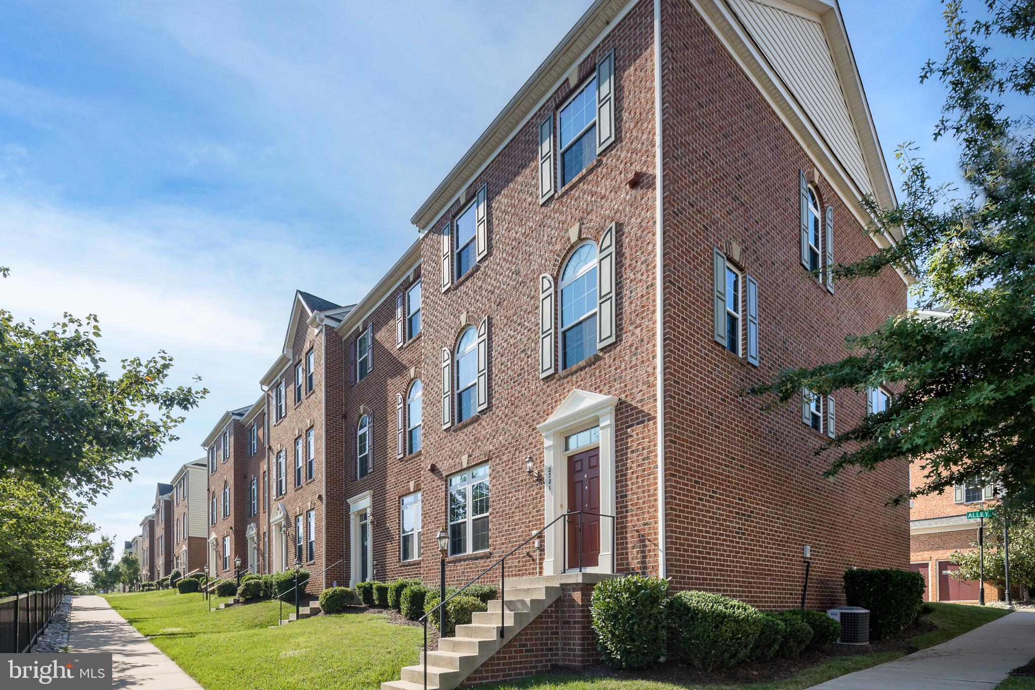 POTOMAC CLUB - Residential Lease