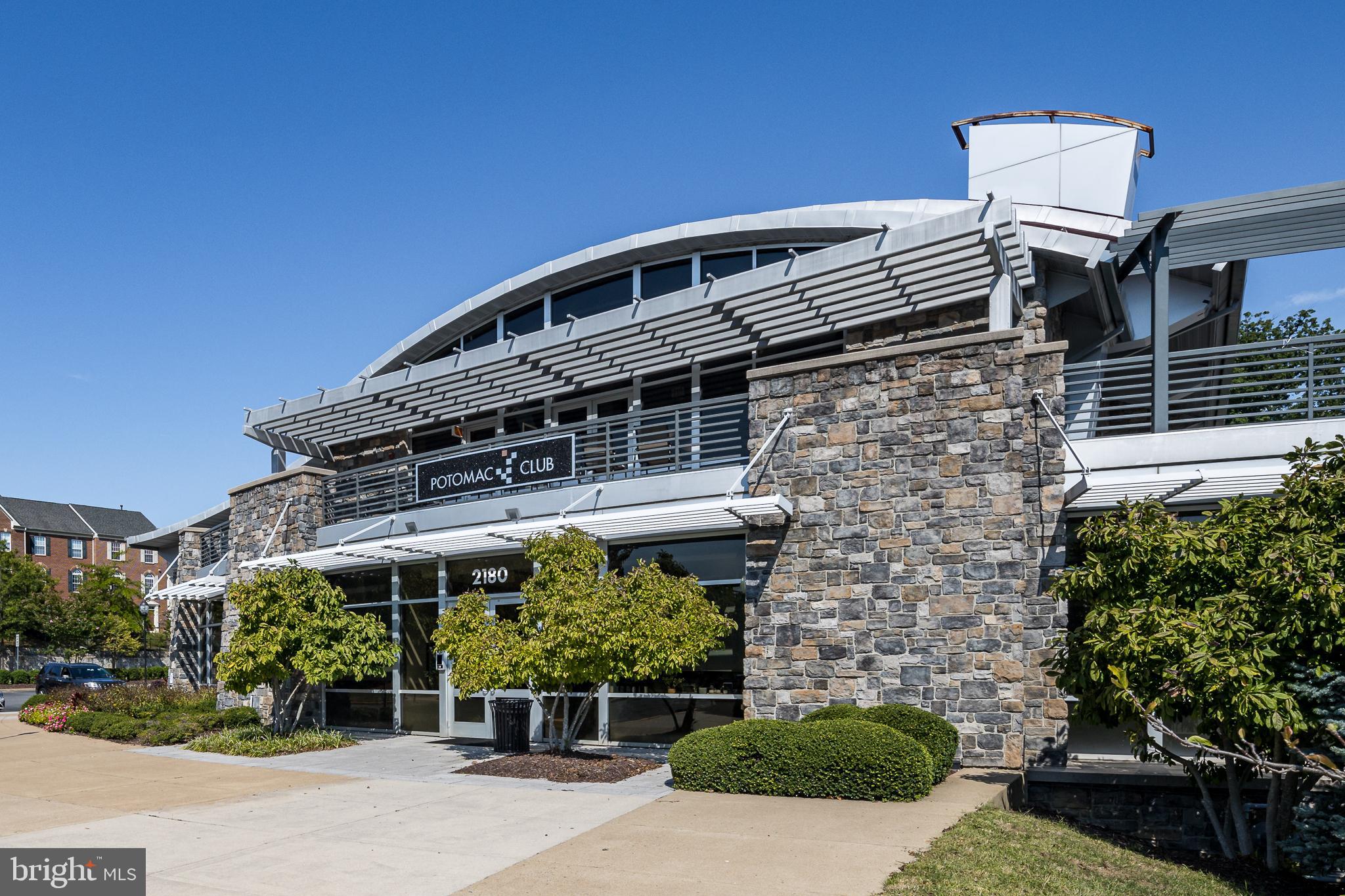 POTOMAC CLUB - Residential Lease