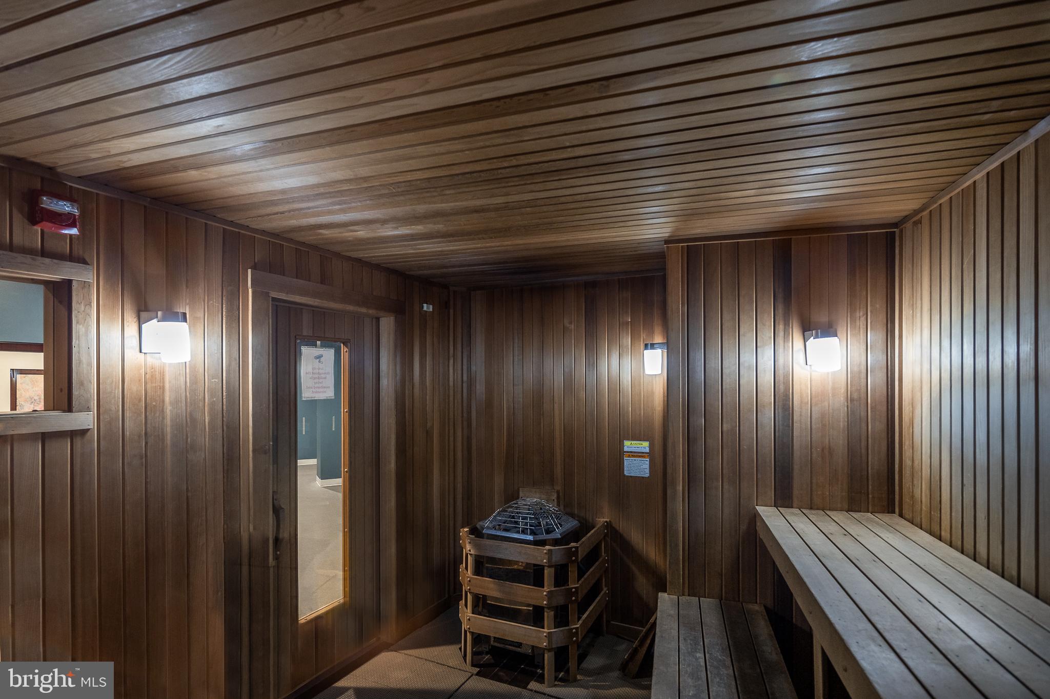 POTOMAC CLUB - Residential Lease