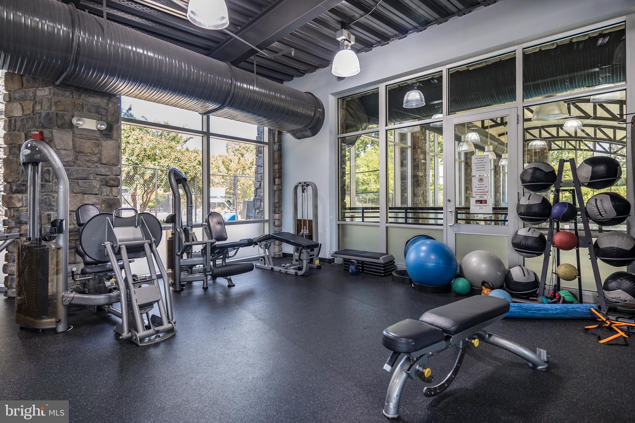 POTOMAC CLUB - Residential Lease