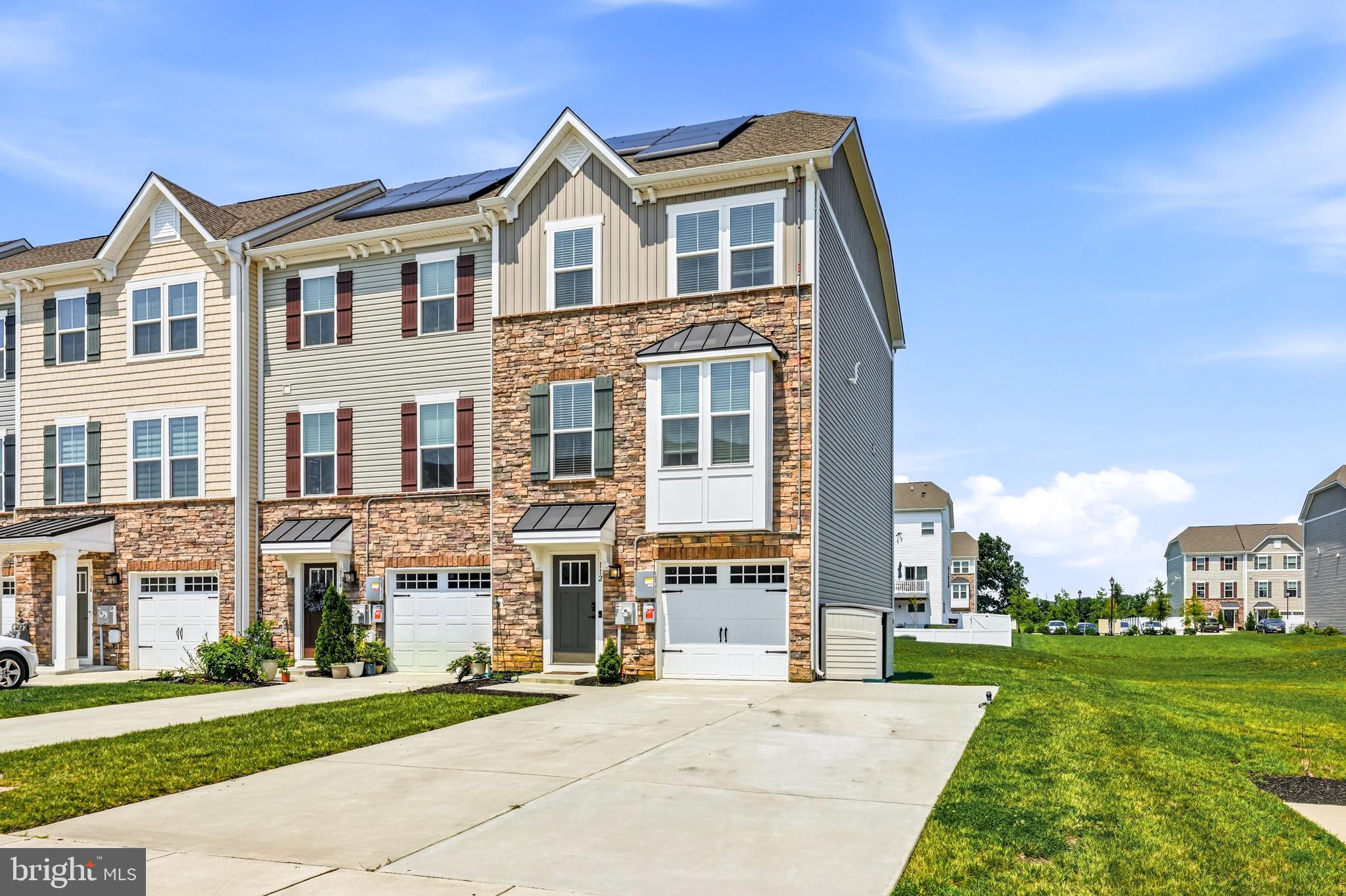 112 WATERFORD WAY