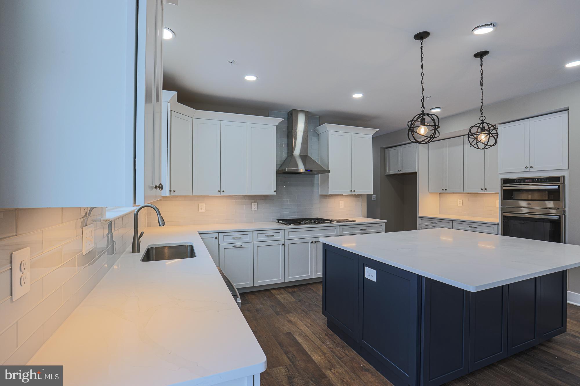 CARROLL MANOR - Residential