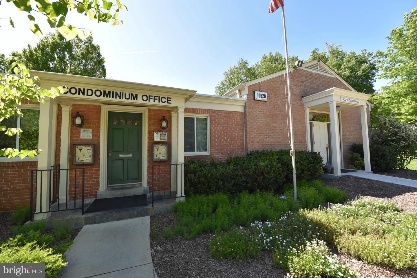 PARKSIDE CONDOMINIUMS - Residential Lease