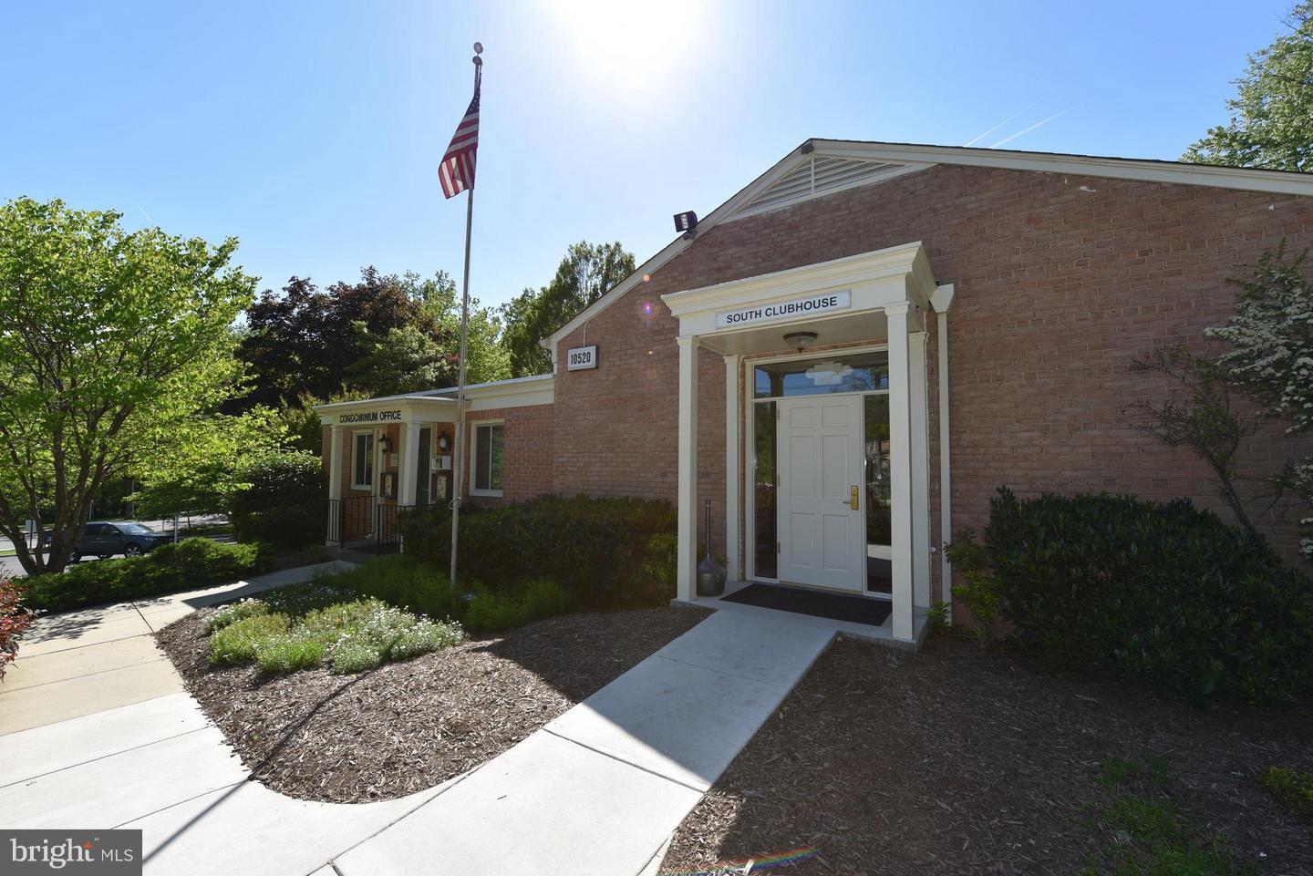 PARKSIDE CONDOMINIUMS - Residential Lease