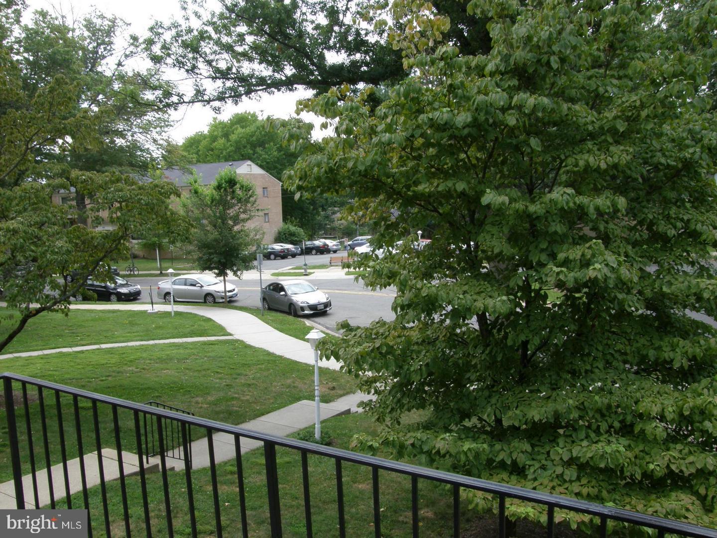 PARKSIDE CONDOMINIUMS - Residential Lease