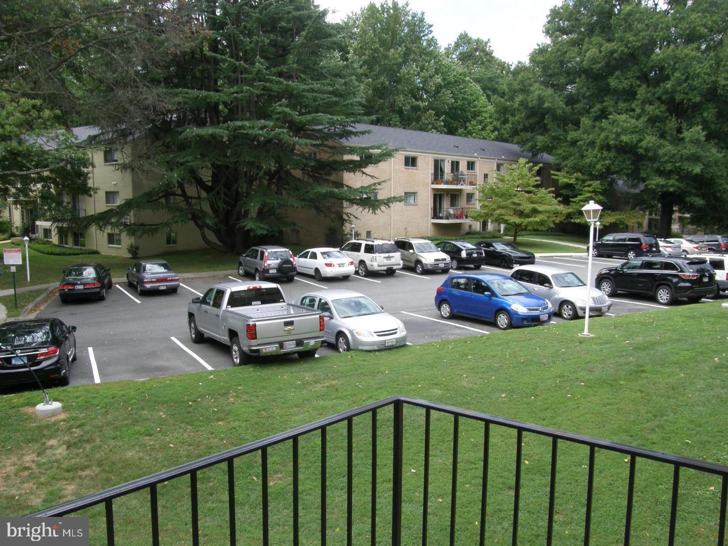 PARKSIDE CONDOMINIUMS - Residential Lease