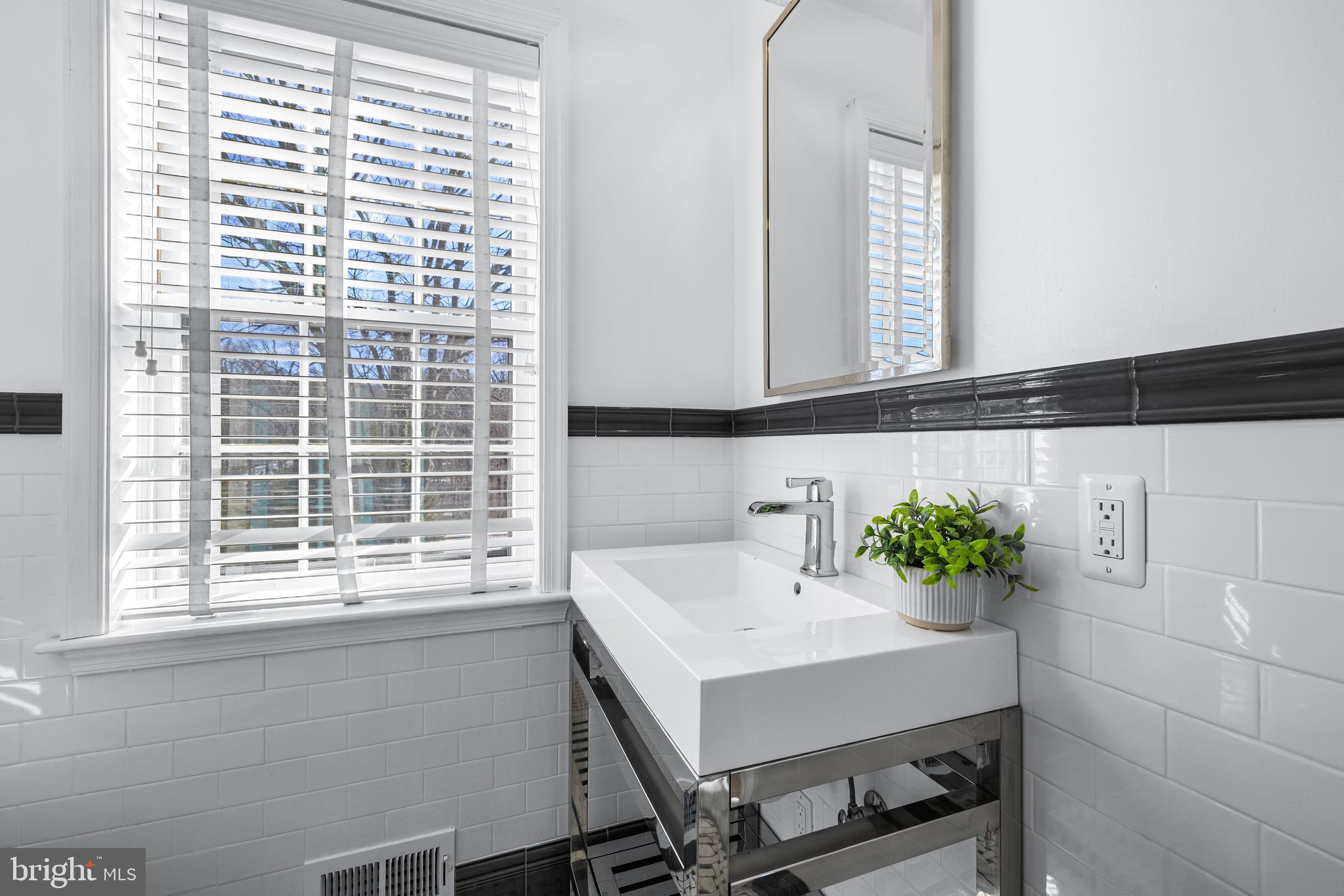 DULANEY HILLS - Residential