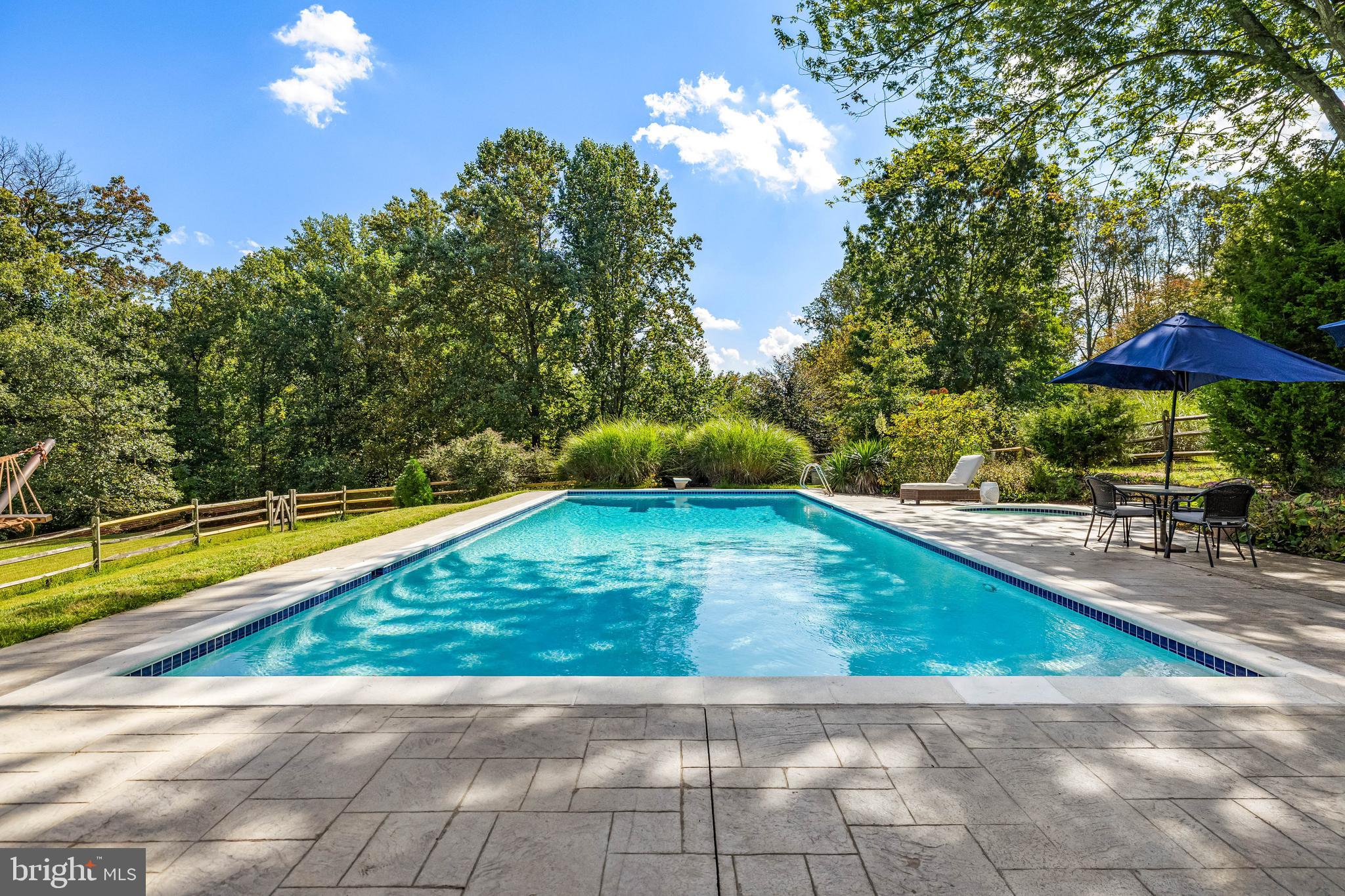 DULANEY HILLS - Residential