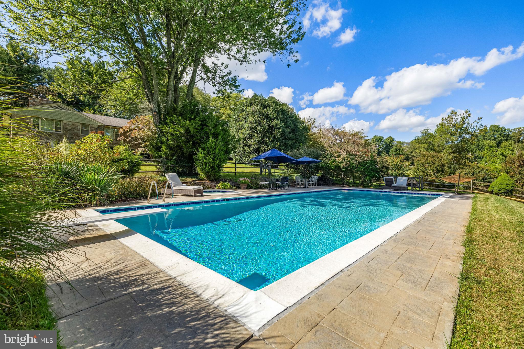 DULANEY HILLS - Residential