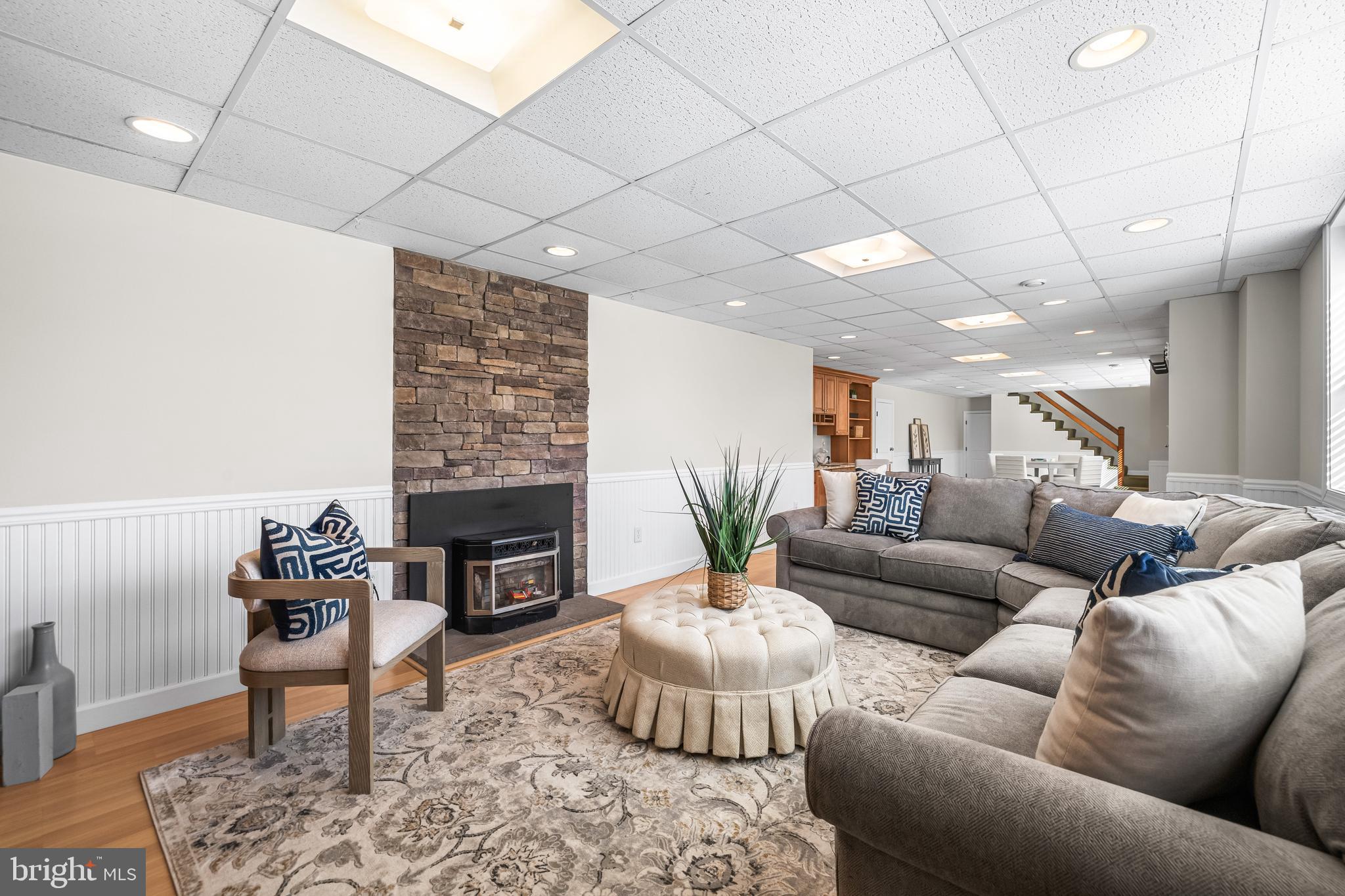 DULANEY HILLS - Residential