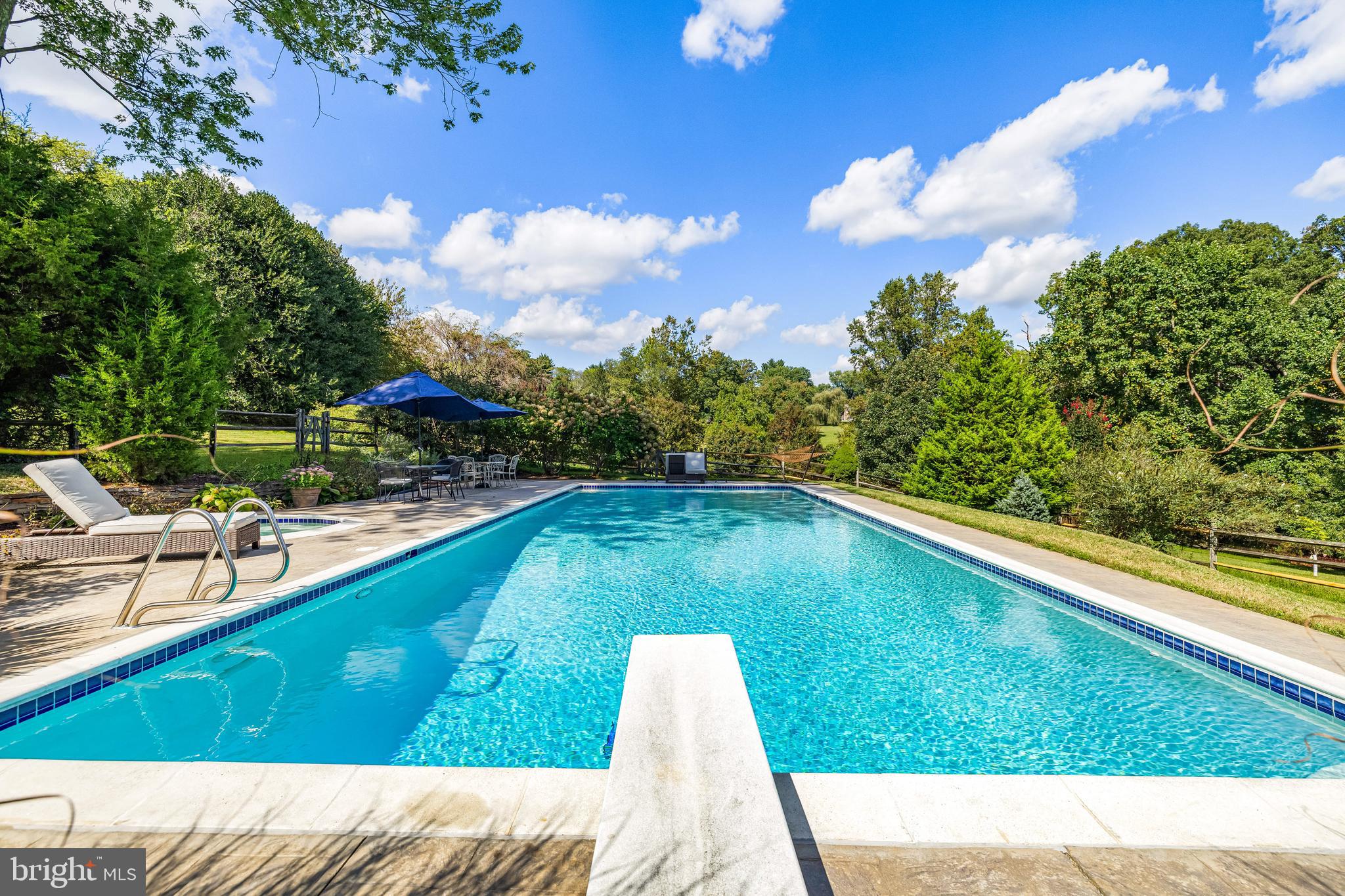 DULANEY HILLS - Residential