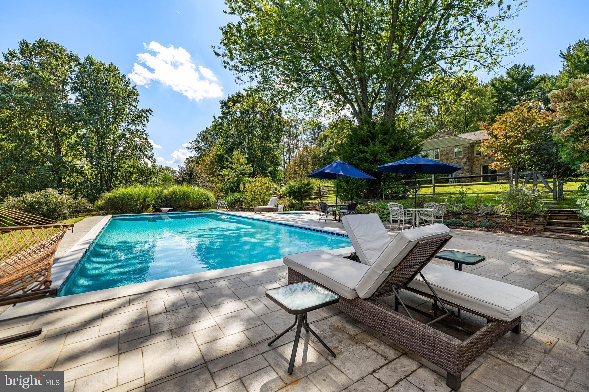 DULANEY HILLS - Residential