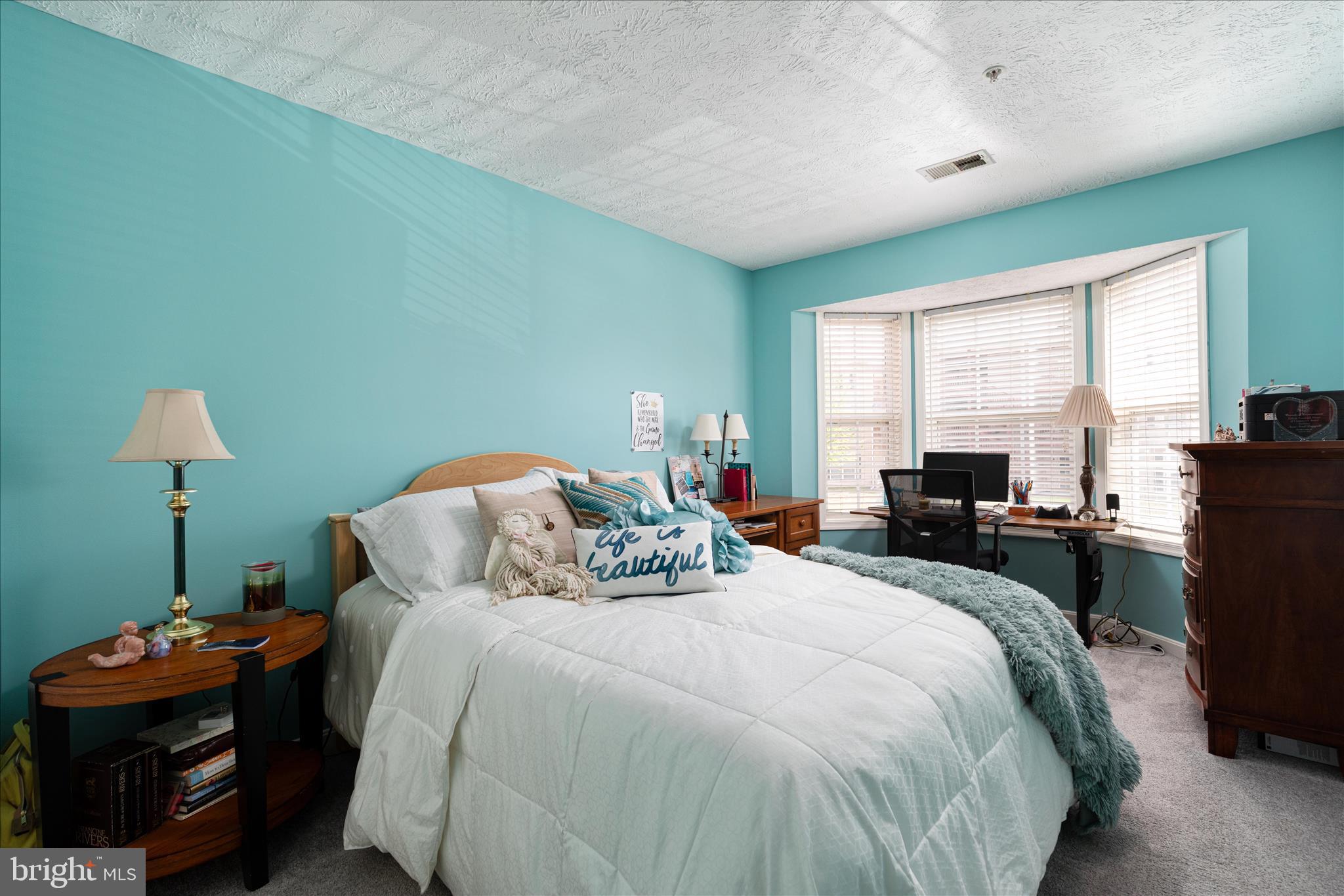 PARKVIEW CONDOMINIUMS - Residential