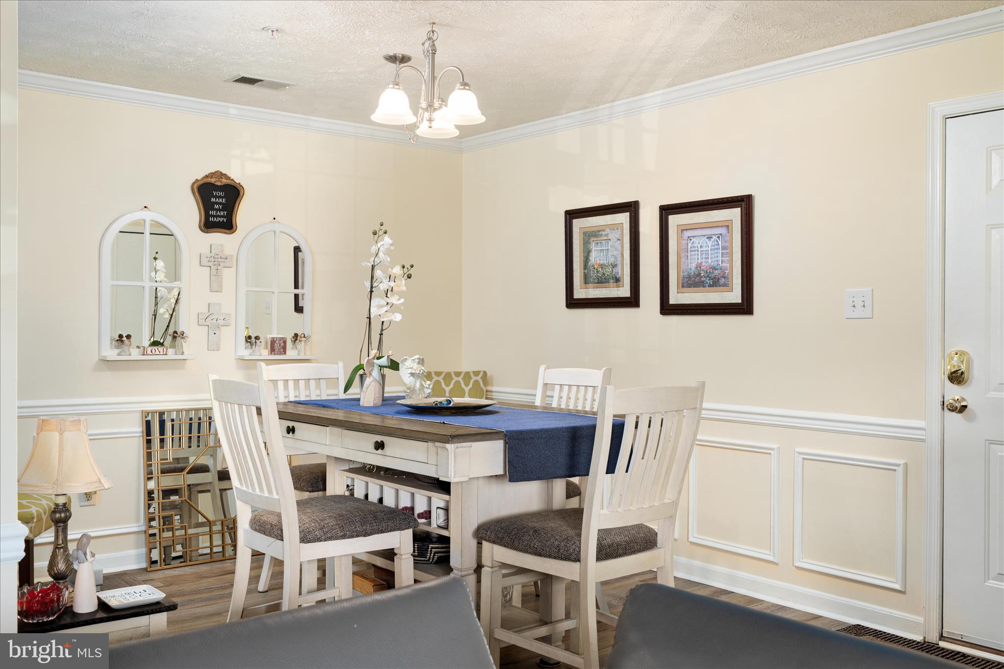 PARKVIEW CONDOMINIUMS - Residential