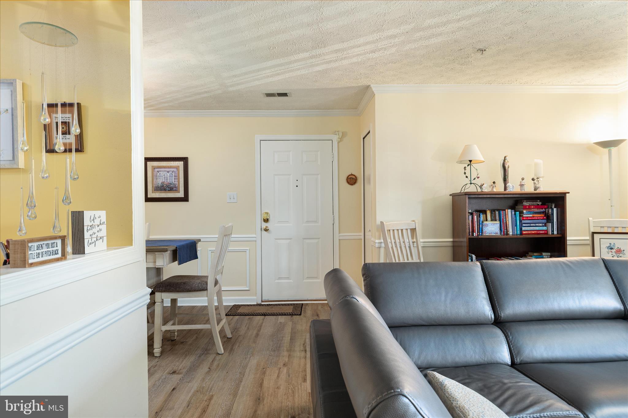 PARKVIEW CONDOMINIUMS - Residential