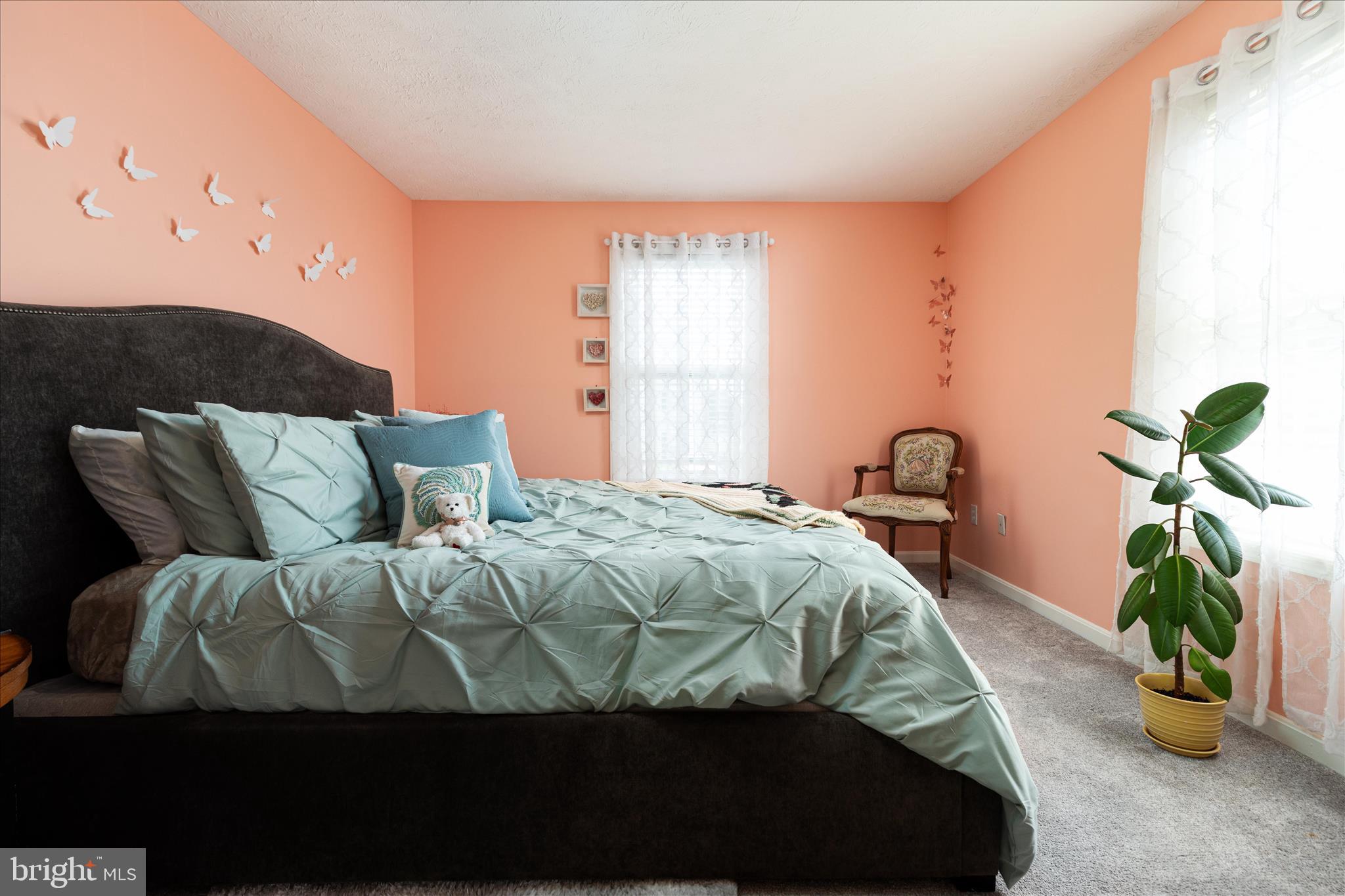 PARKVIEW CONDOMINIUMS - Residential