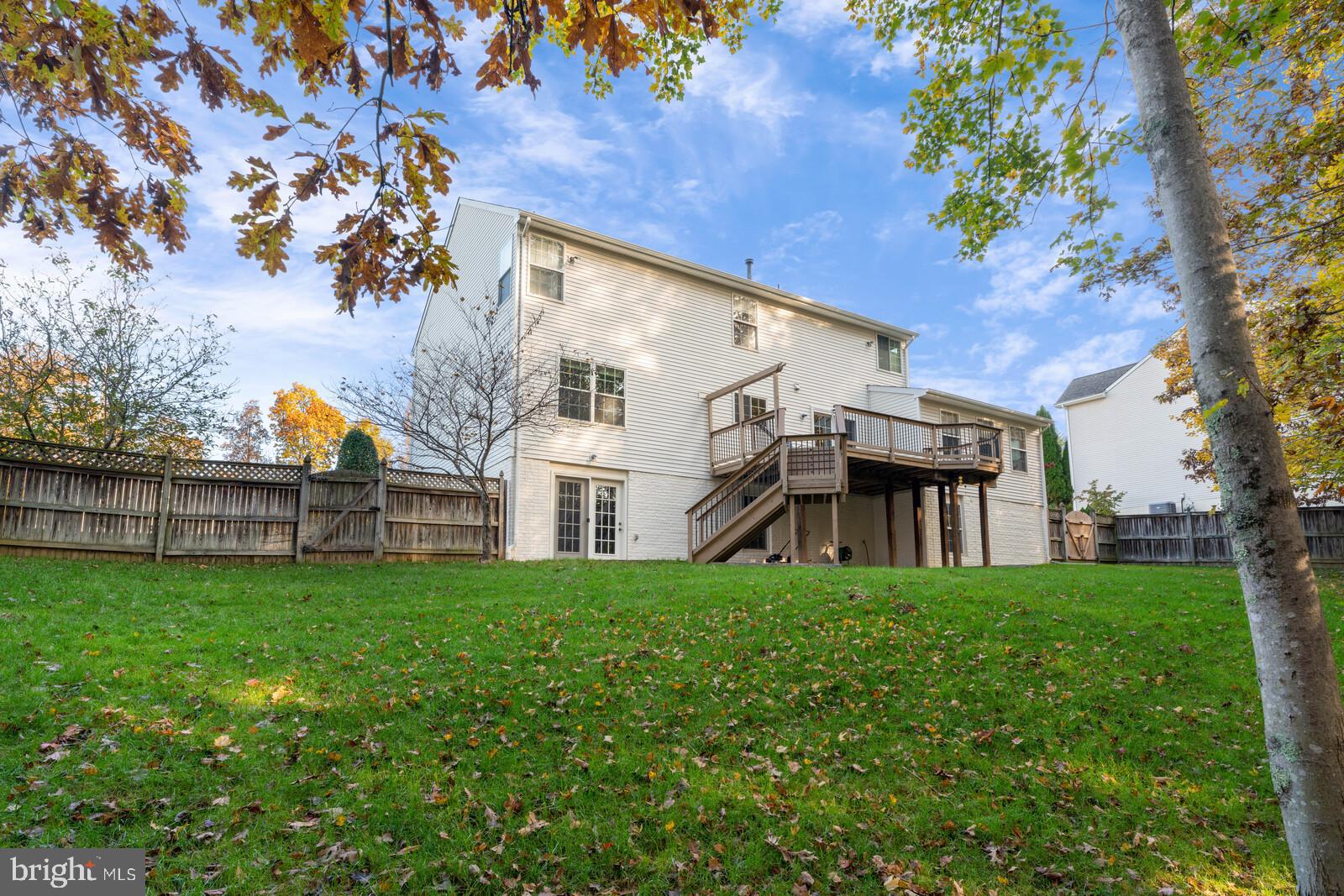 BLOOMS CROSSING - Residential