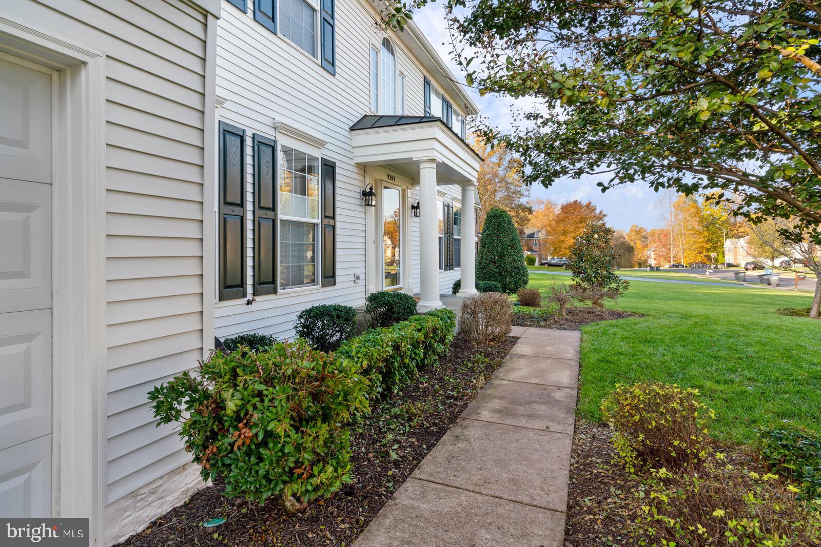 BLOOMS CROSSING - Residential