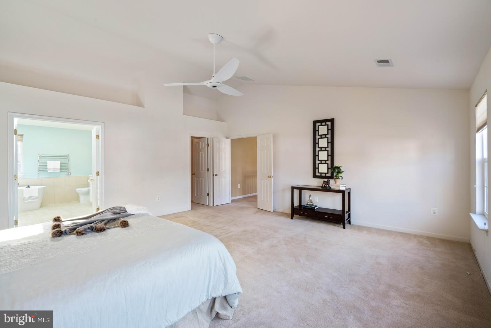 BLOOMS CROSSING - Residential