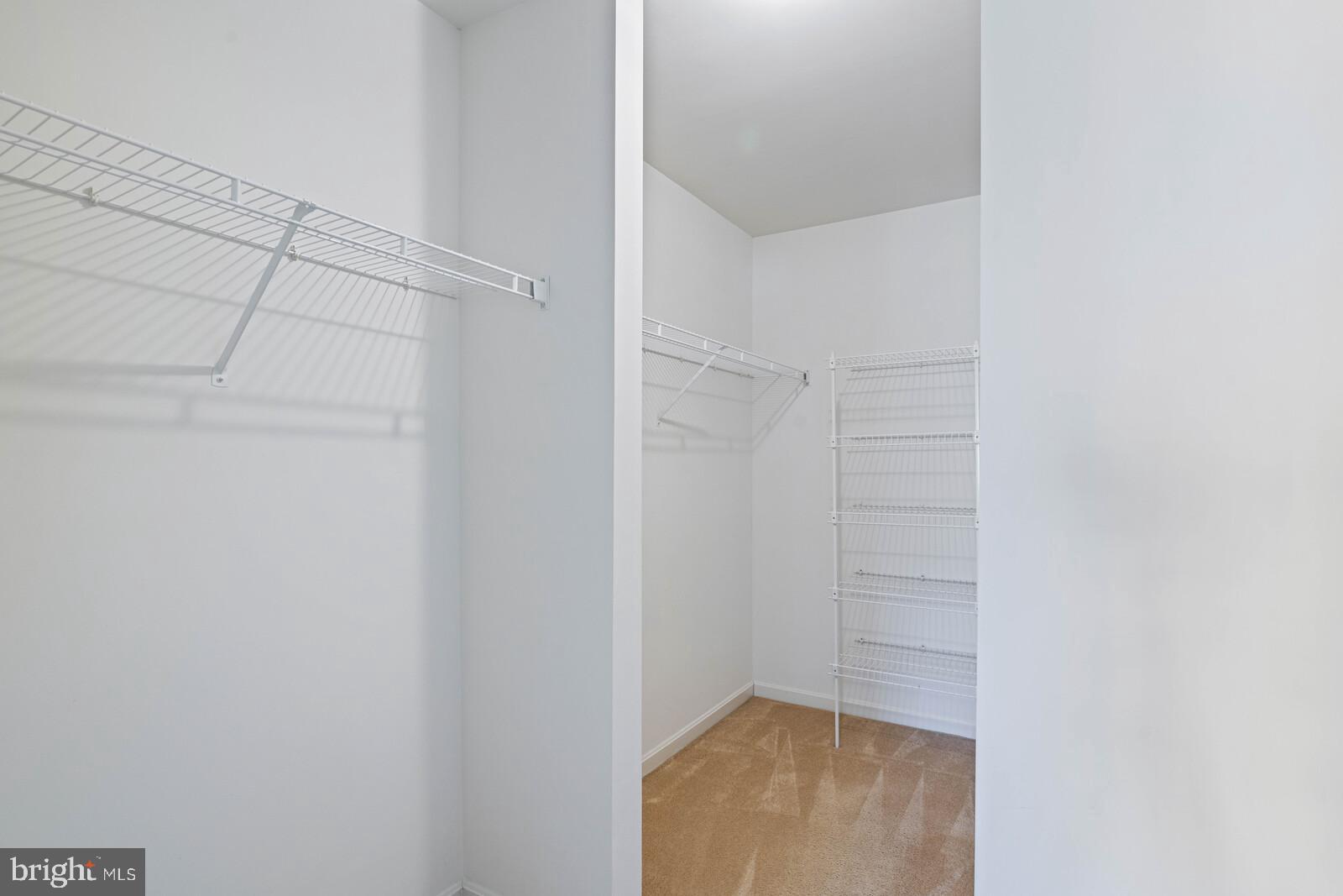 BLOOMS CROSSING - Residential