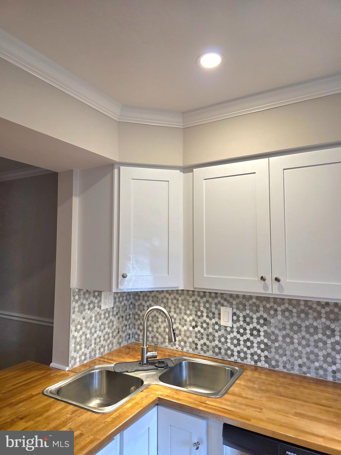 22415 GREENVIEW COURT