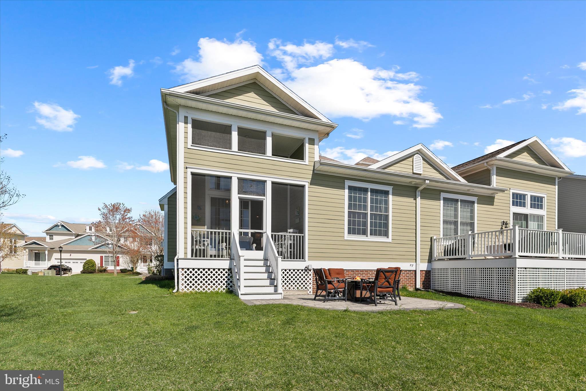 BAYSIDE - Residential