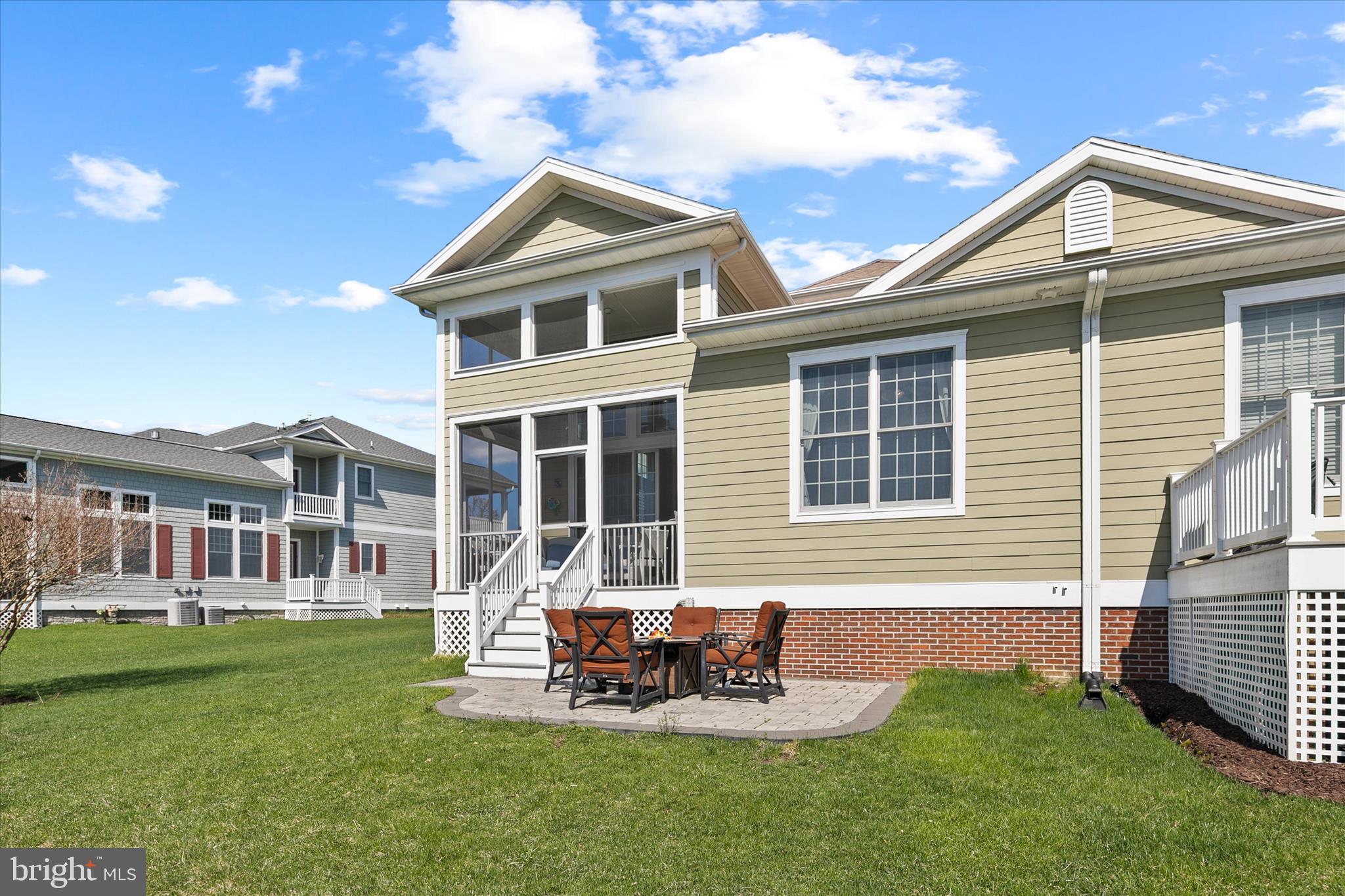 BAYSIDE - Residential