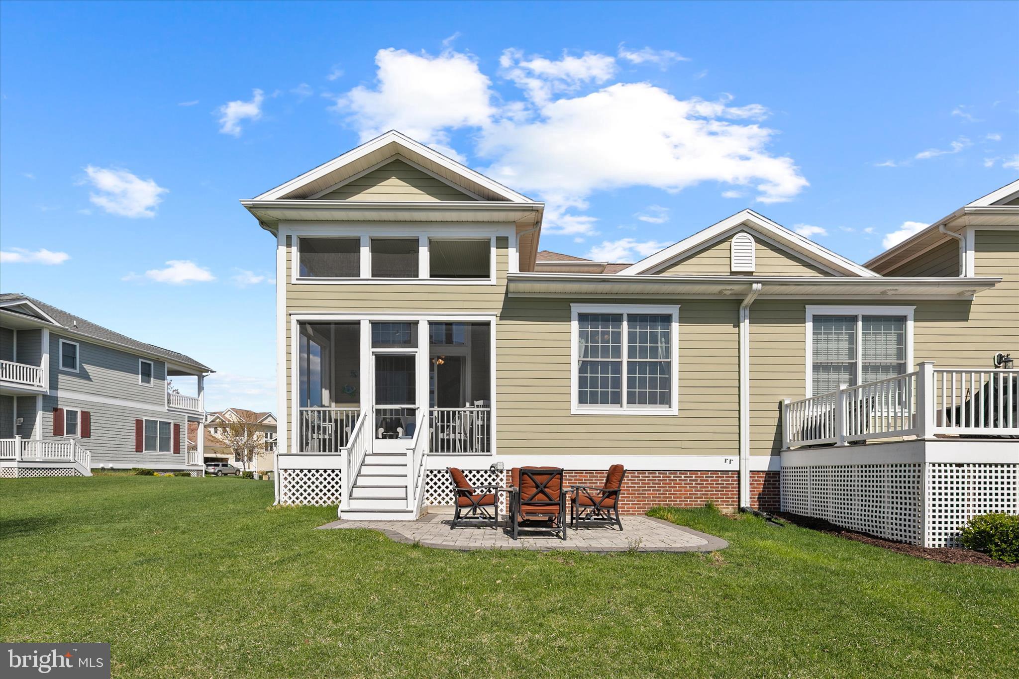 BAYSIDE - Residential