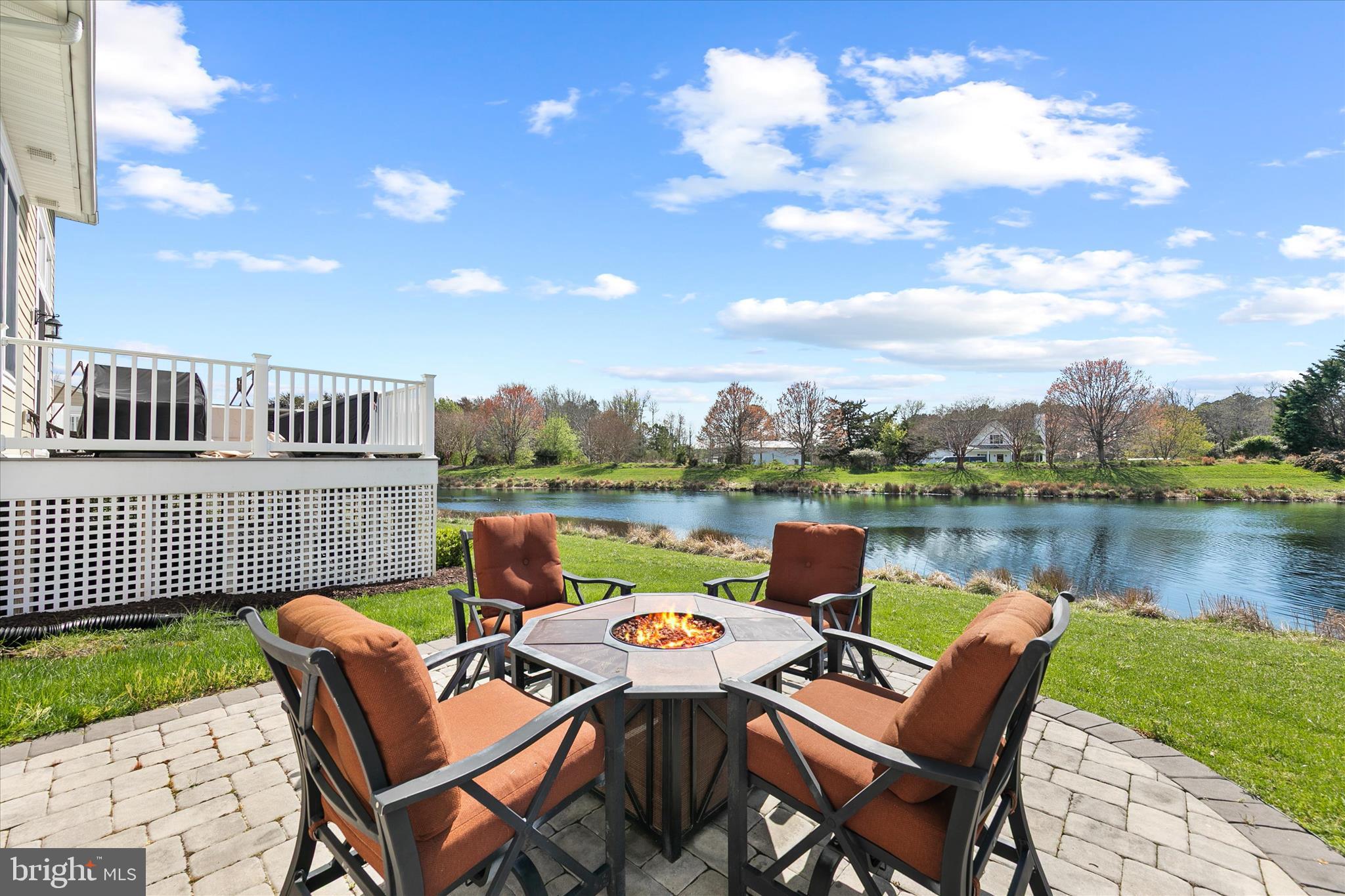 BAYSIDE - Residential