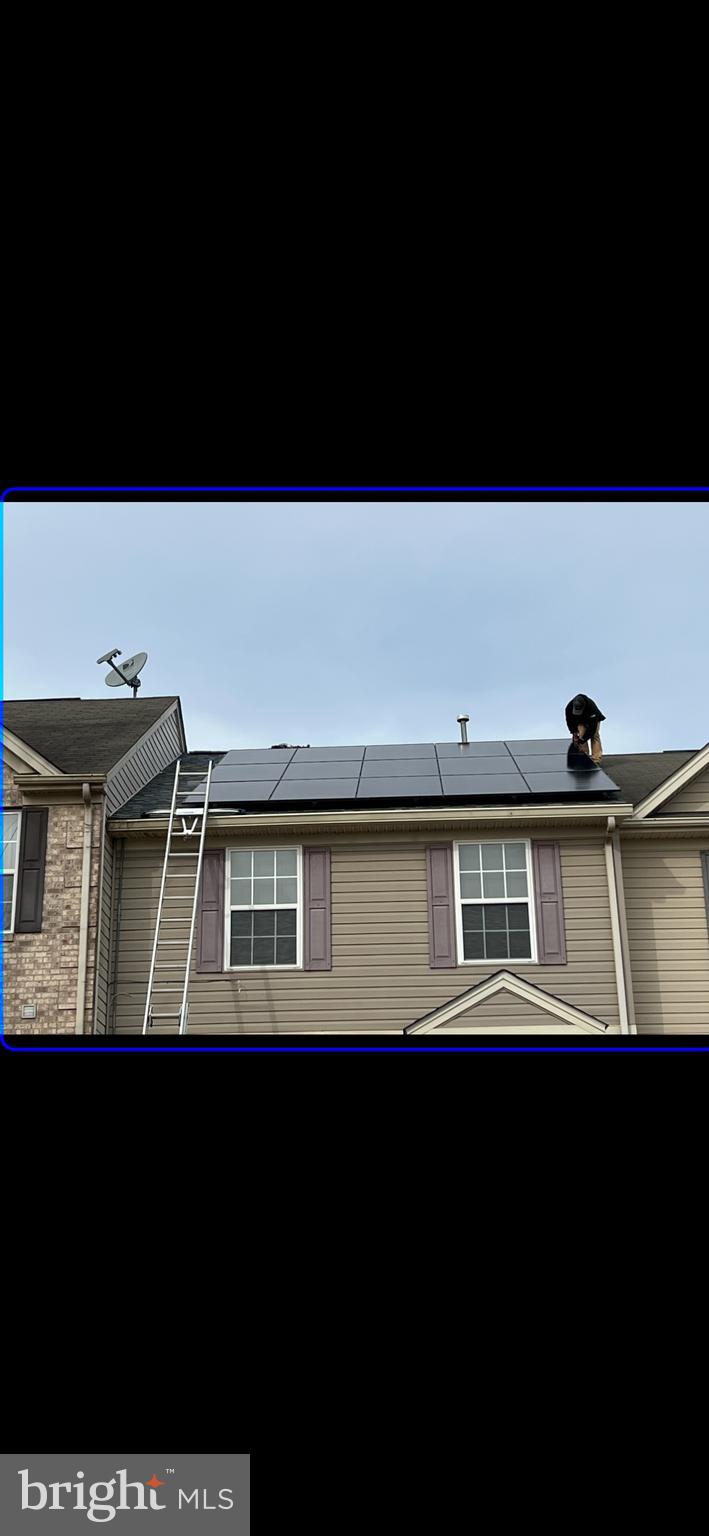 CONSTANT FRIENDSHIP - Residential