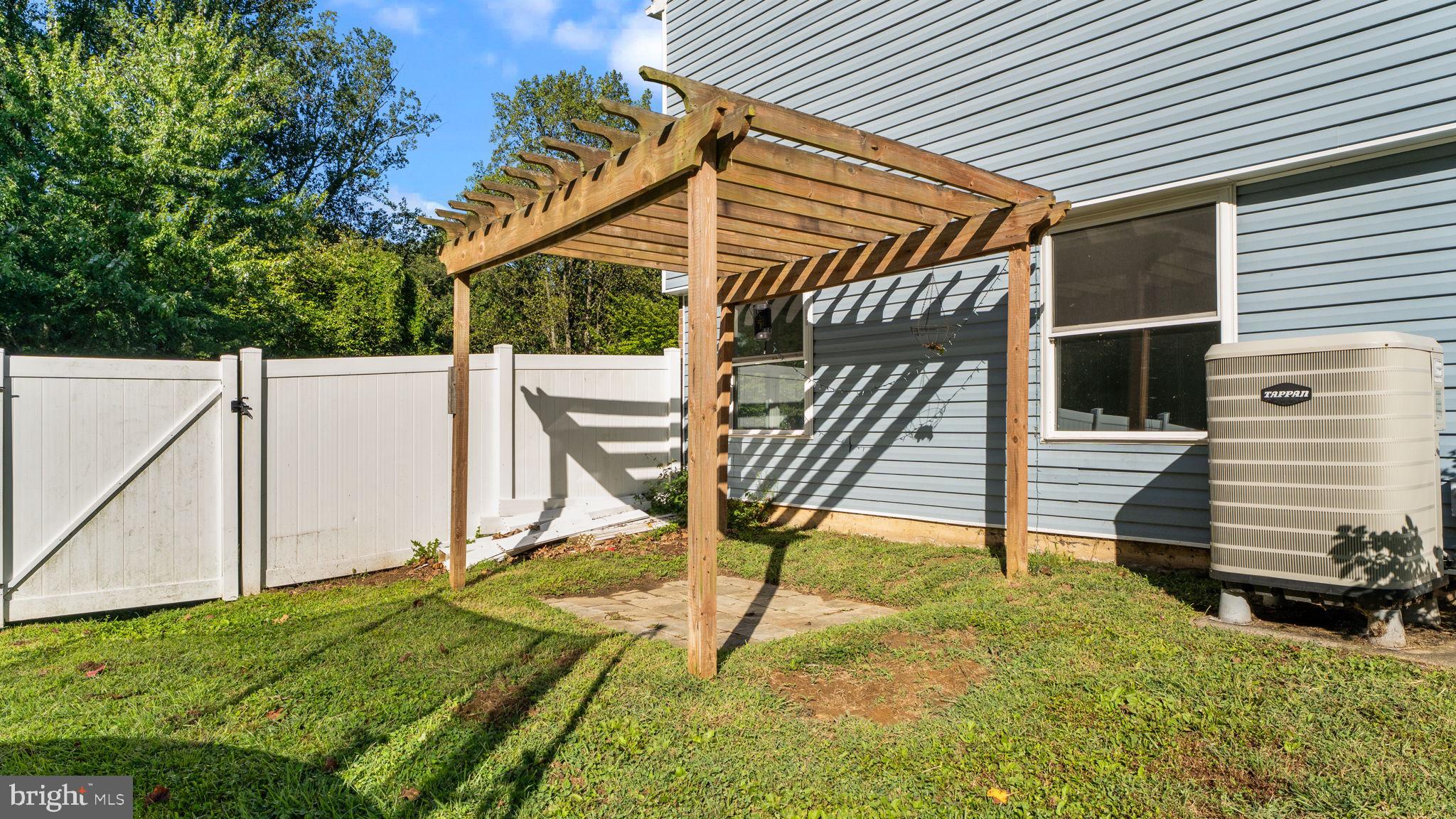 HIDDEN VALLEY - Residential