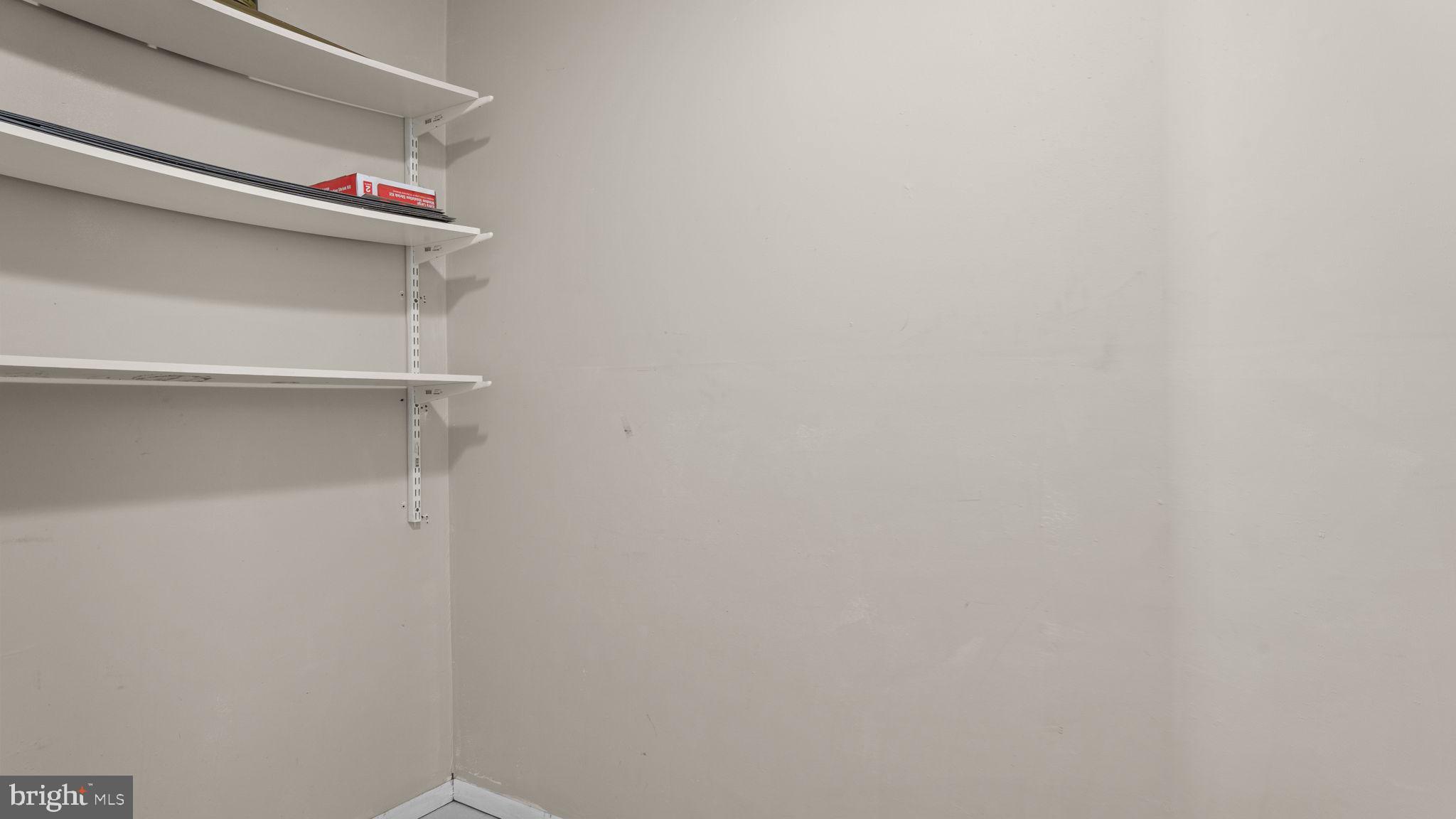 HIDDEN VALLEY - Residential