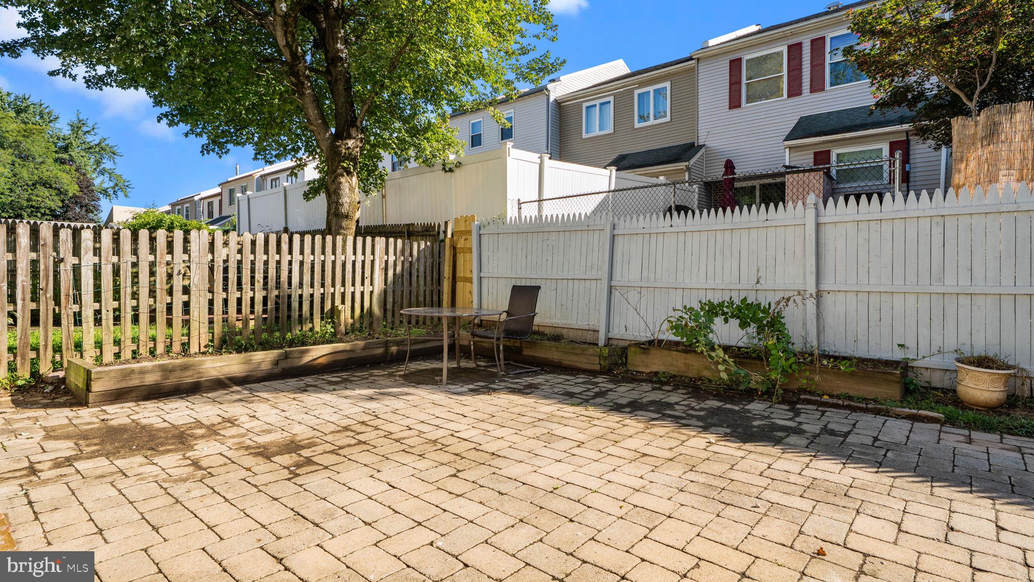 HIDDEN VALLEY - Residential