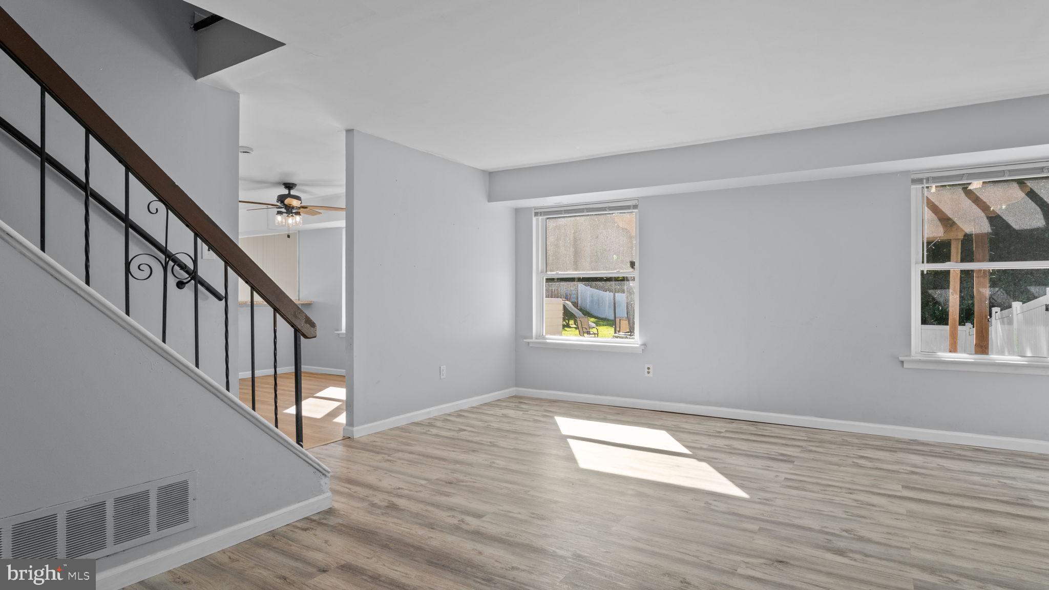 HIDDEN VALLEY - Residential